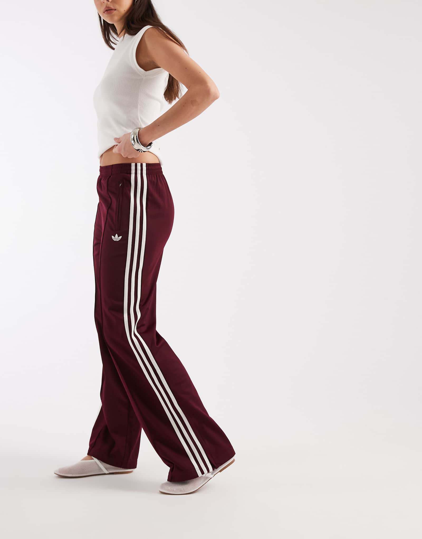 Adidas Originals Firebird track pants in burgundy and white burgundy 14490₽
