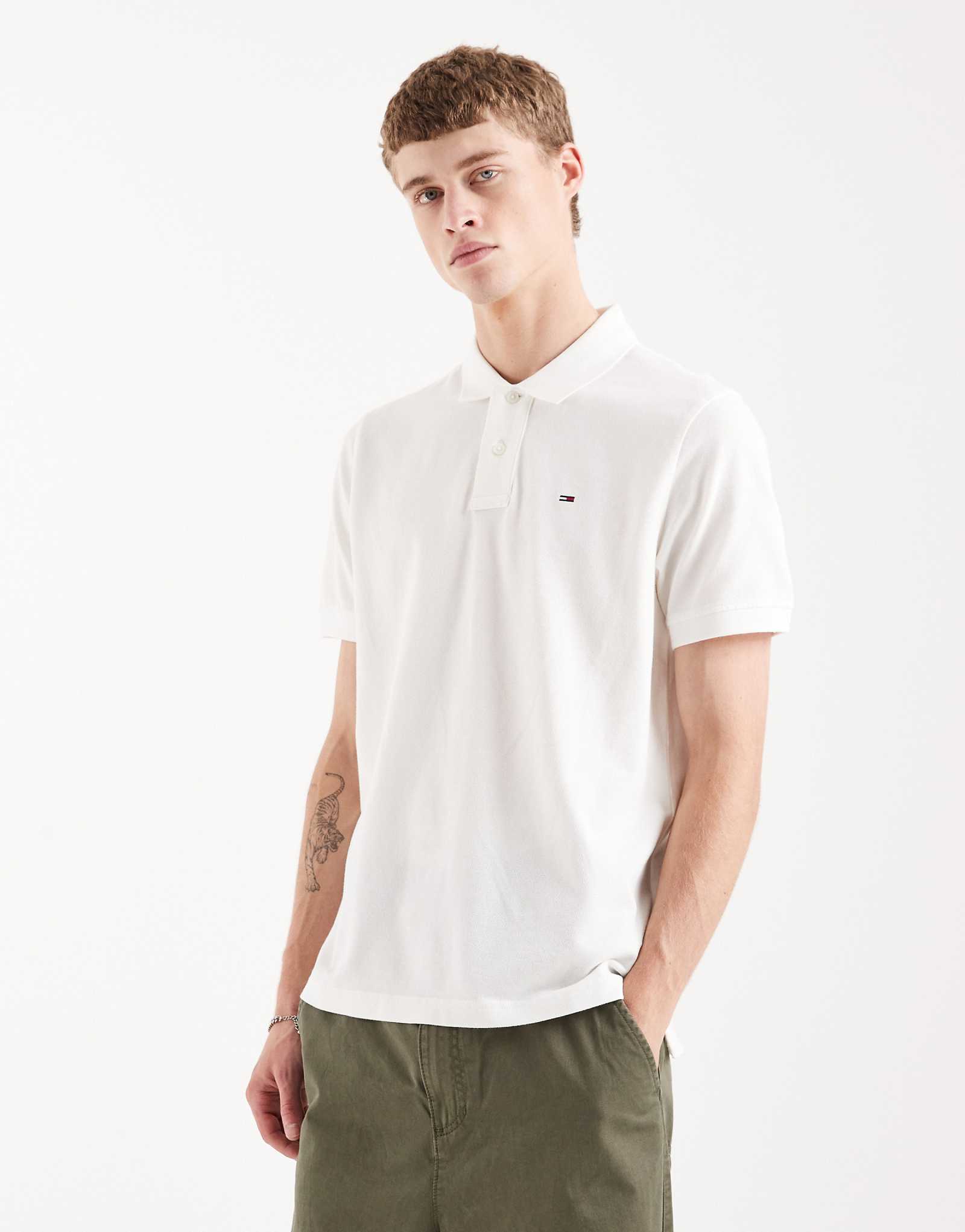 Tommy Jeans essential polo shirt in white ecru 15490₽