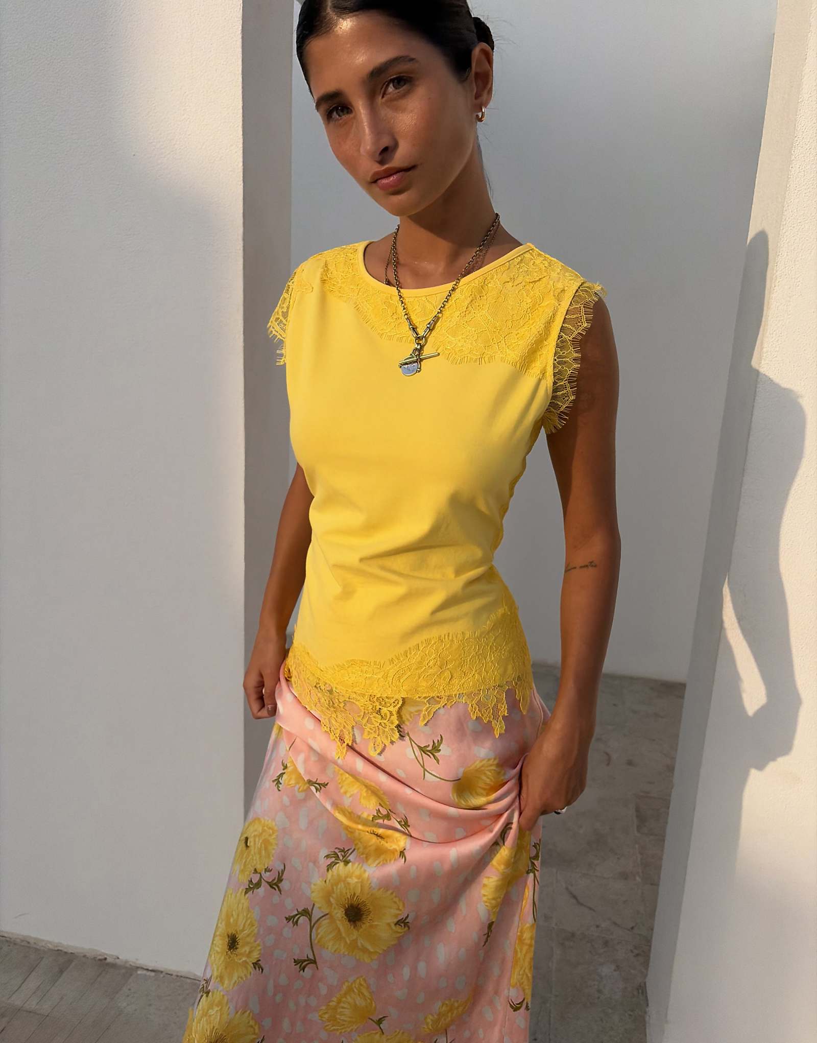 Never Fully Dressed Petite Maeva satin midi skirt with lace trim hem in spots pink 20590₽