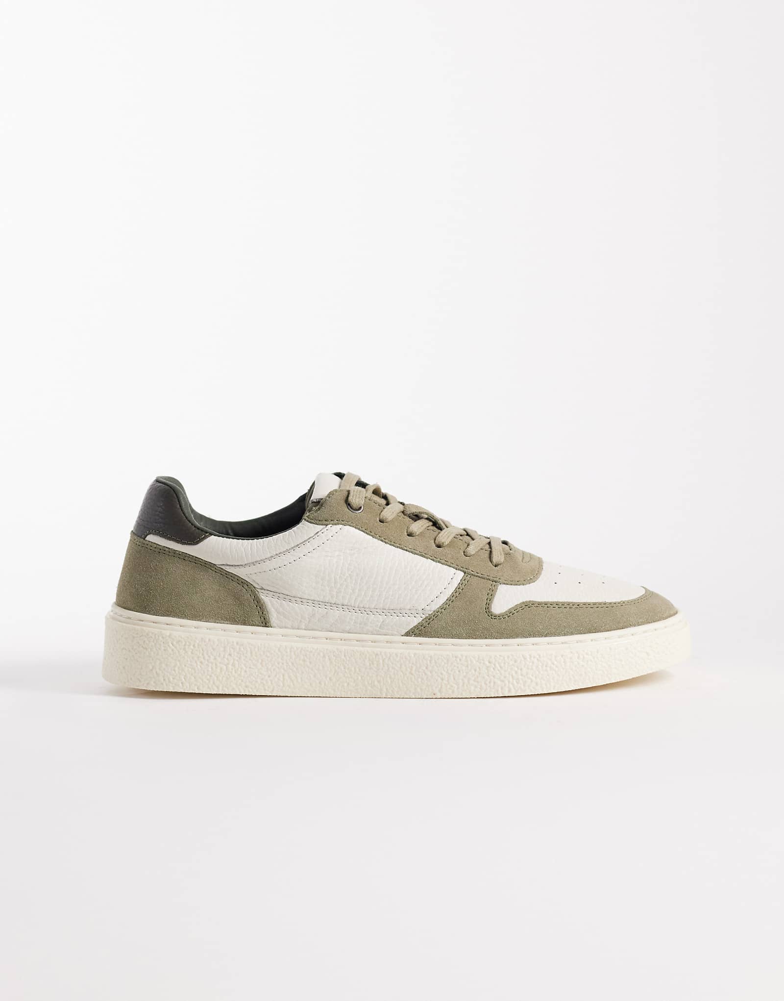 ASOS DESIGN paneled sneakers in khaki suede and stone leather khaki - off white 15490₽