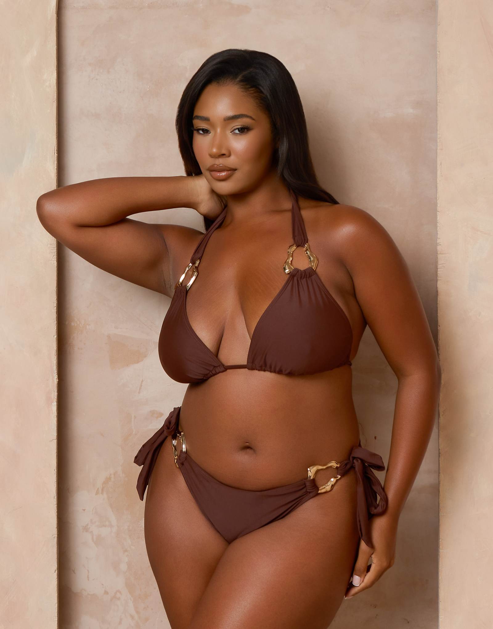 Moda Minx Curve x Alessa Tyrrell-Charles tieside bikini bottom with molten hardware detail in coffee coffee 10090₽