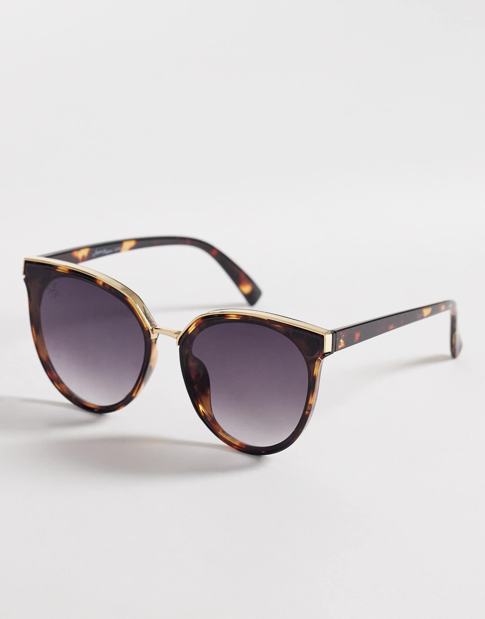 Jeepers Peepers large round sunglasses in black and tort black 8490₽