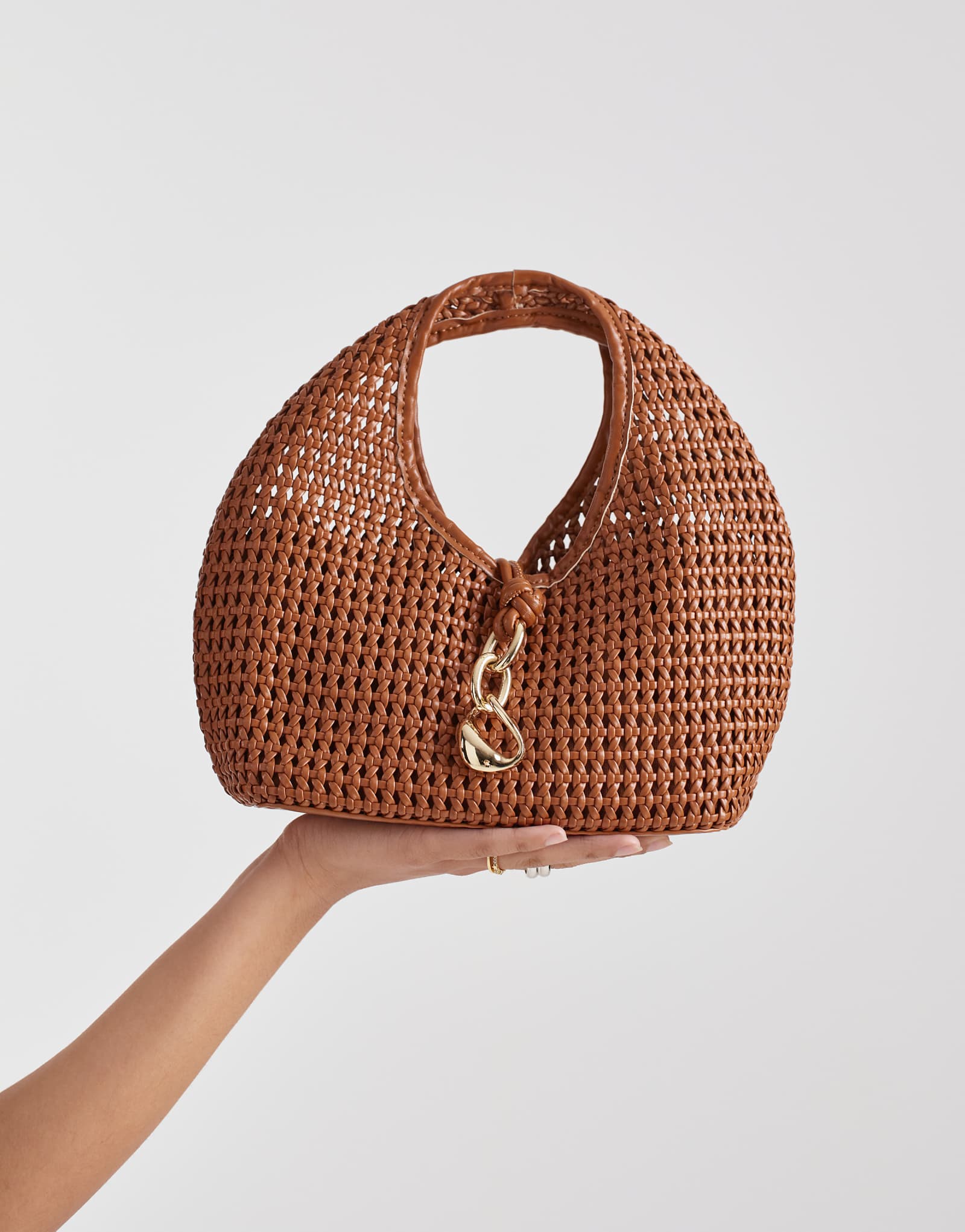 Dolce Vita Dahlia woven clutch purse with gold-tone hardware in tan cognac 28690₽