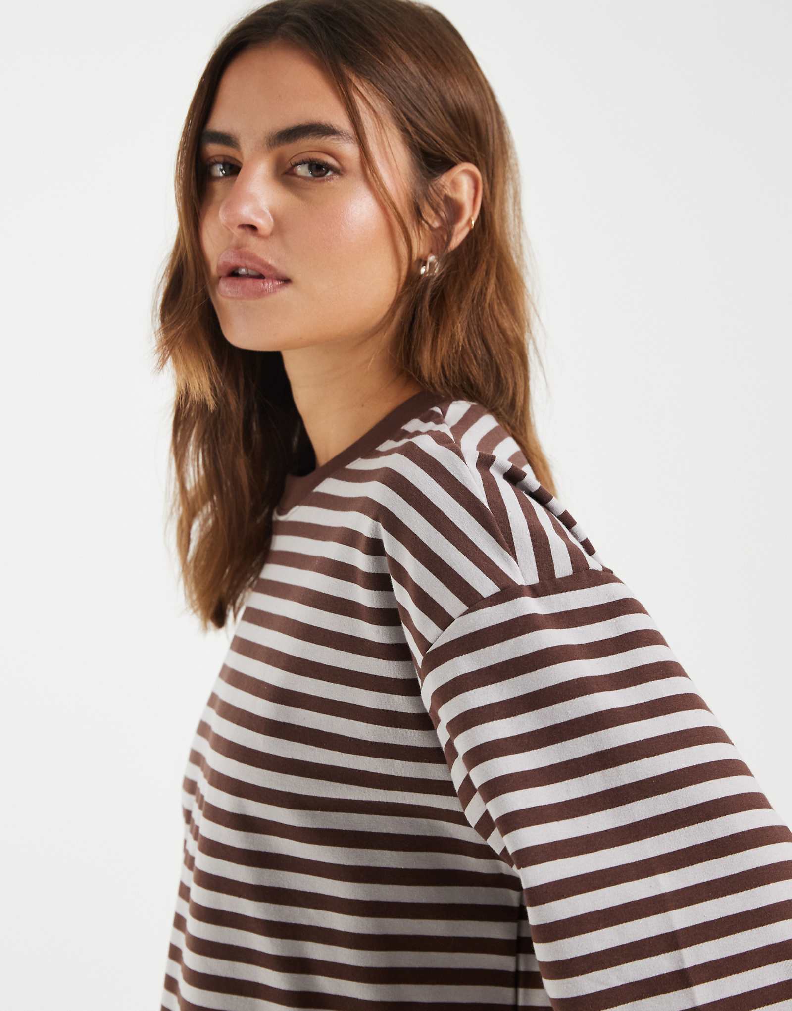 Bronze snake Lesley stripe crew tee in chocolate chocolate