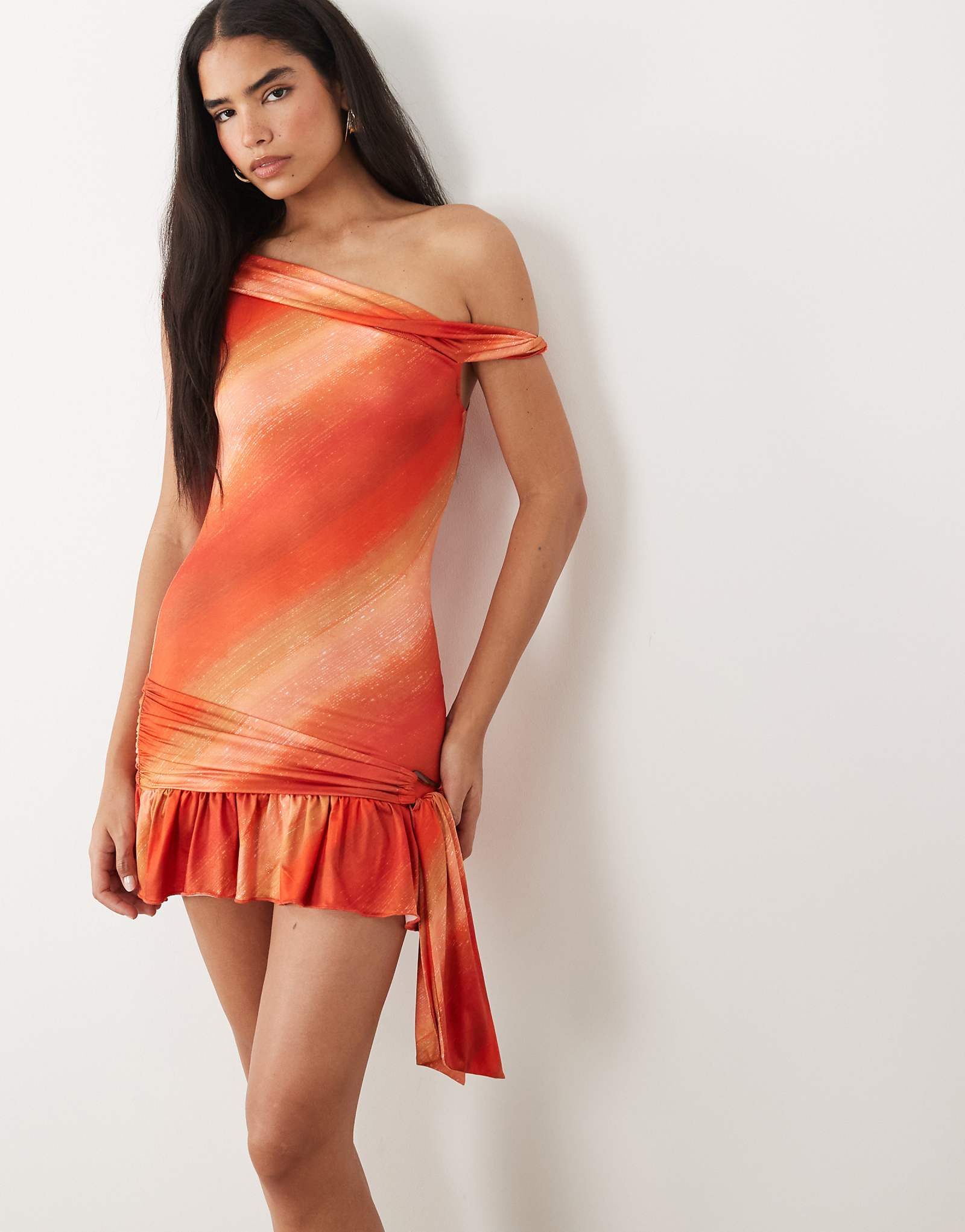 Tiger Mist Haelo off-shoulder drape waist detail ruffle hem mini dress in orange ombre 13390₽