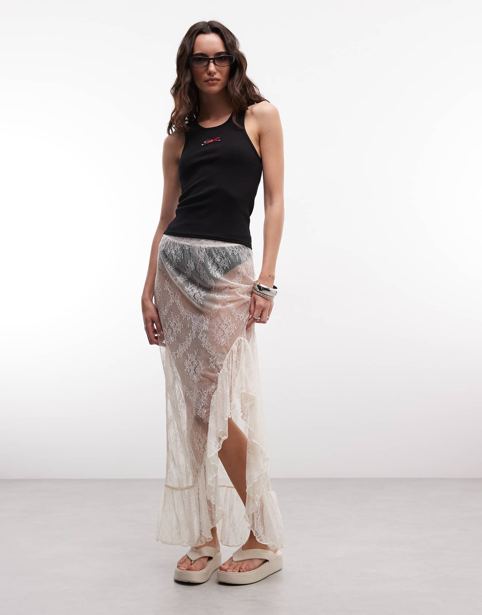 Noisy May tiered lace midaxi skirt in white cloud dancer 10490₽