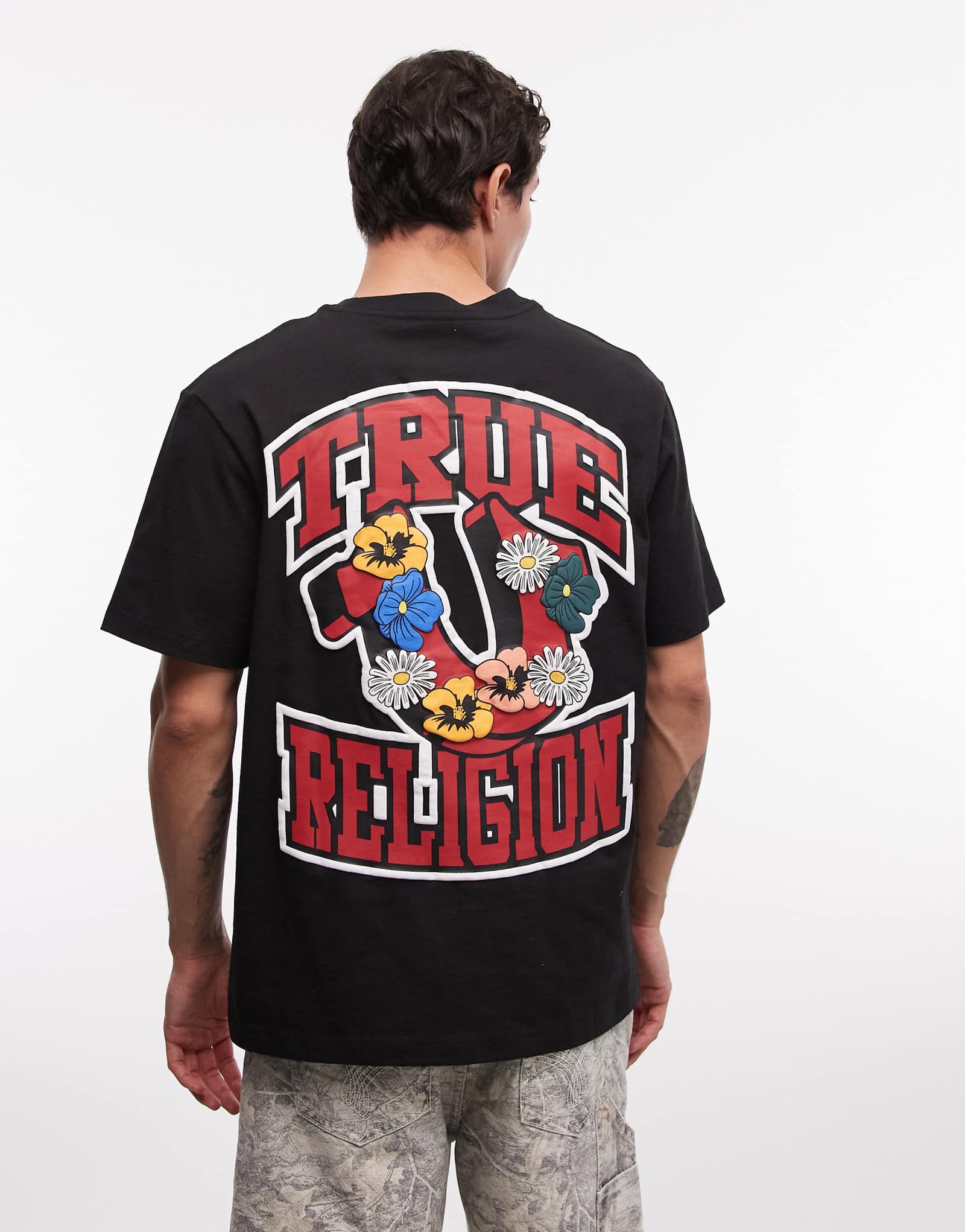 True Religion garden logo T-shirt in jet black black 16490₽