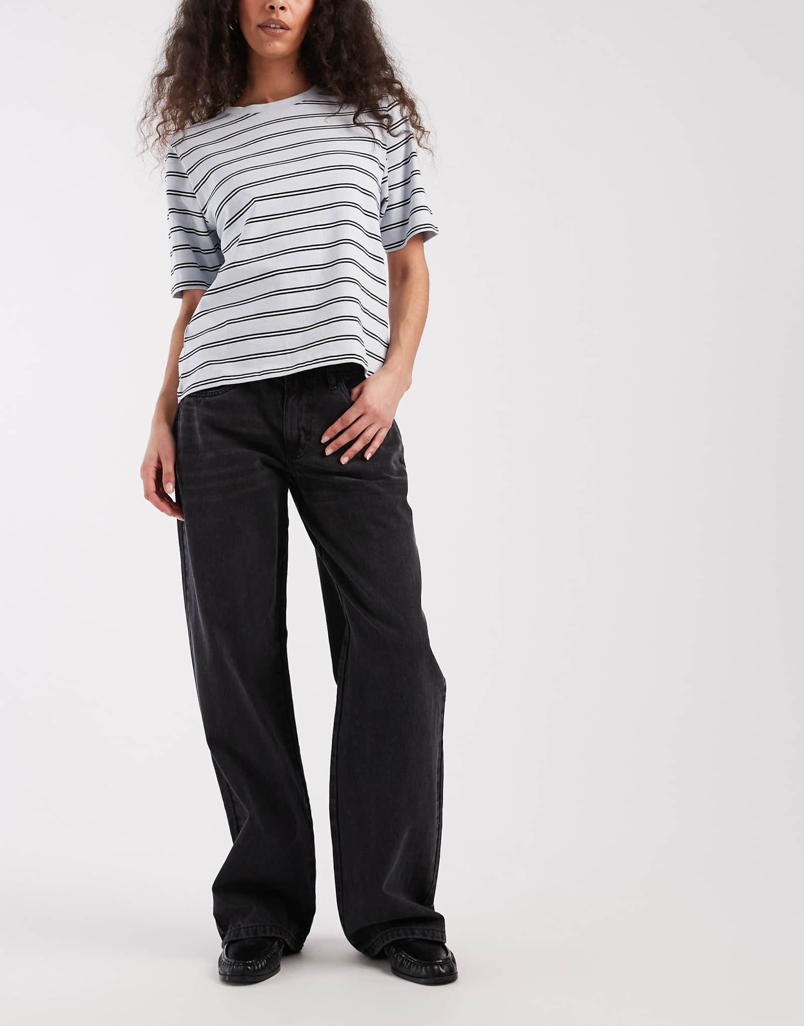 Daisy Street low rise boyfriend jeans in washed black black washed style 11390₽