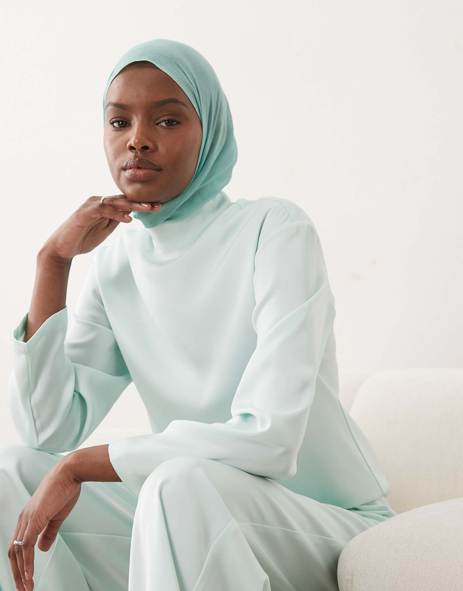 IYAL light weight headscarf in teal ombre green 6790₽
