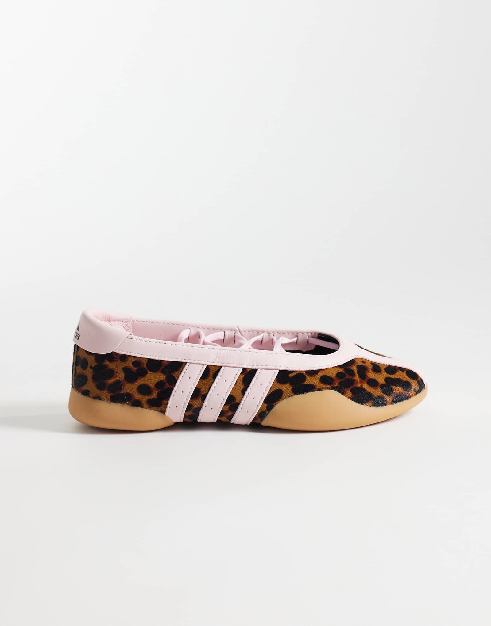 Adidas Originals Taekwondo Mei ballet flats with pink details in leopard print multi 19290₽