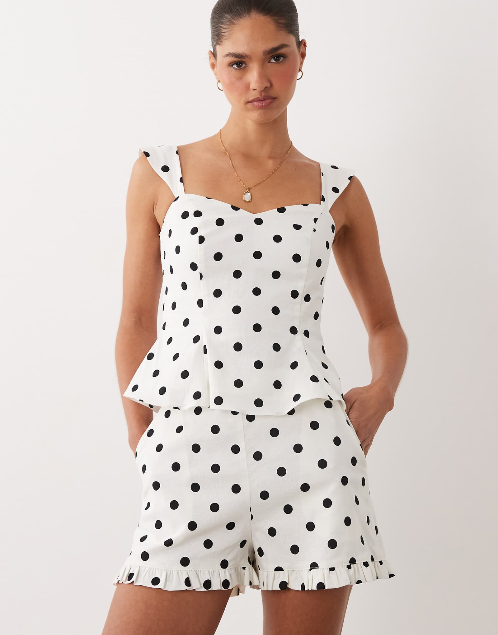 Nobodys Child linen blend ruffle hem shorts white polka dot - part of a set cream 23190₽