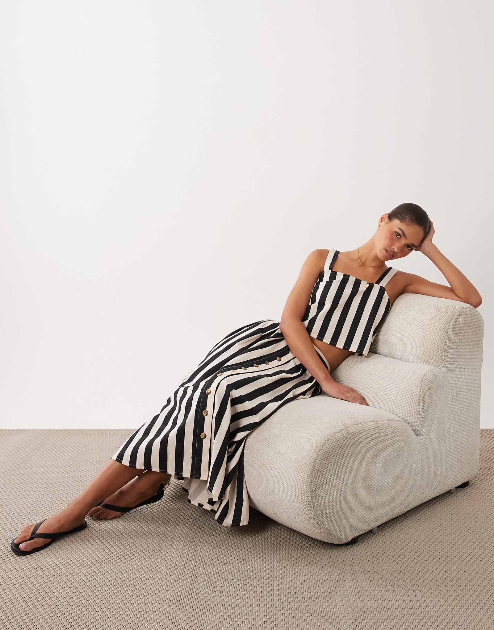 Nobodys Child cotton blend high rise button through midaxi skirt in black stripe - part of a set black 29990₽