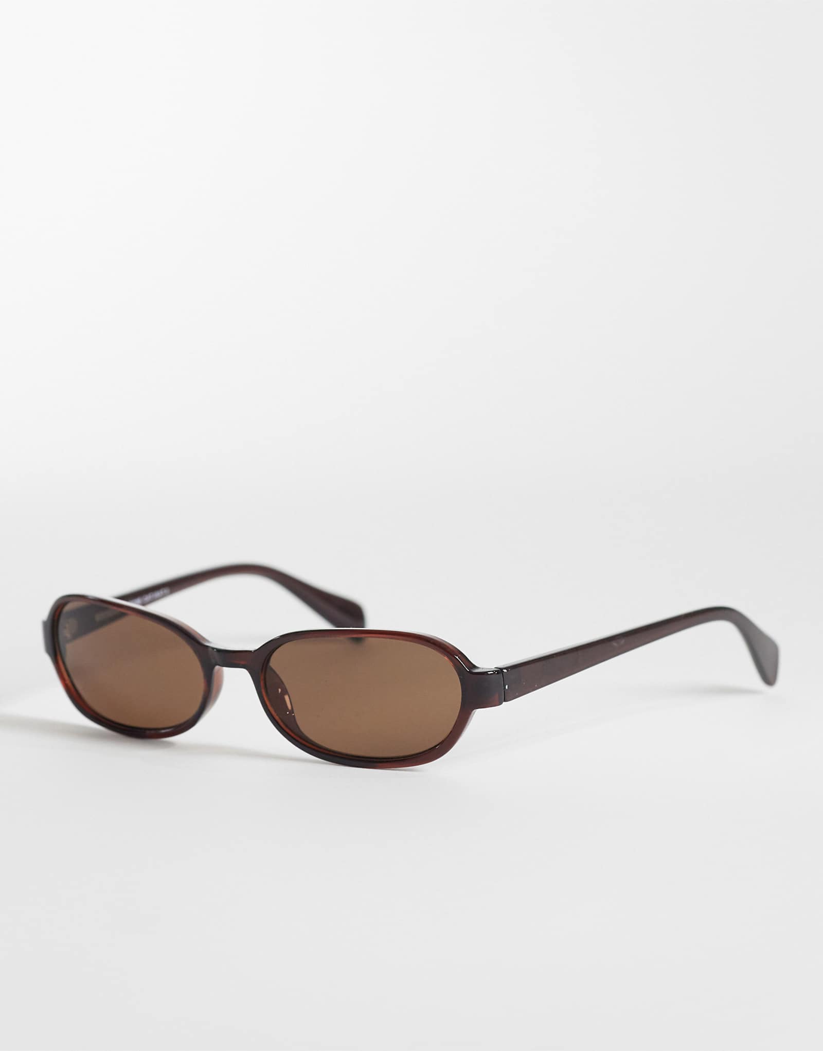 Weekday Rose oval sunglasses in dark brown dark brown 5790₽