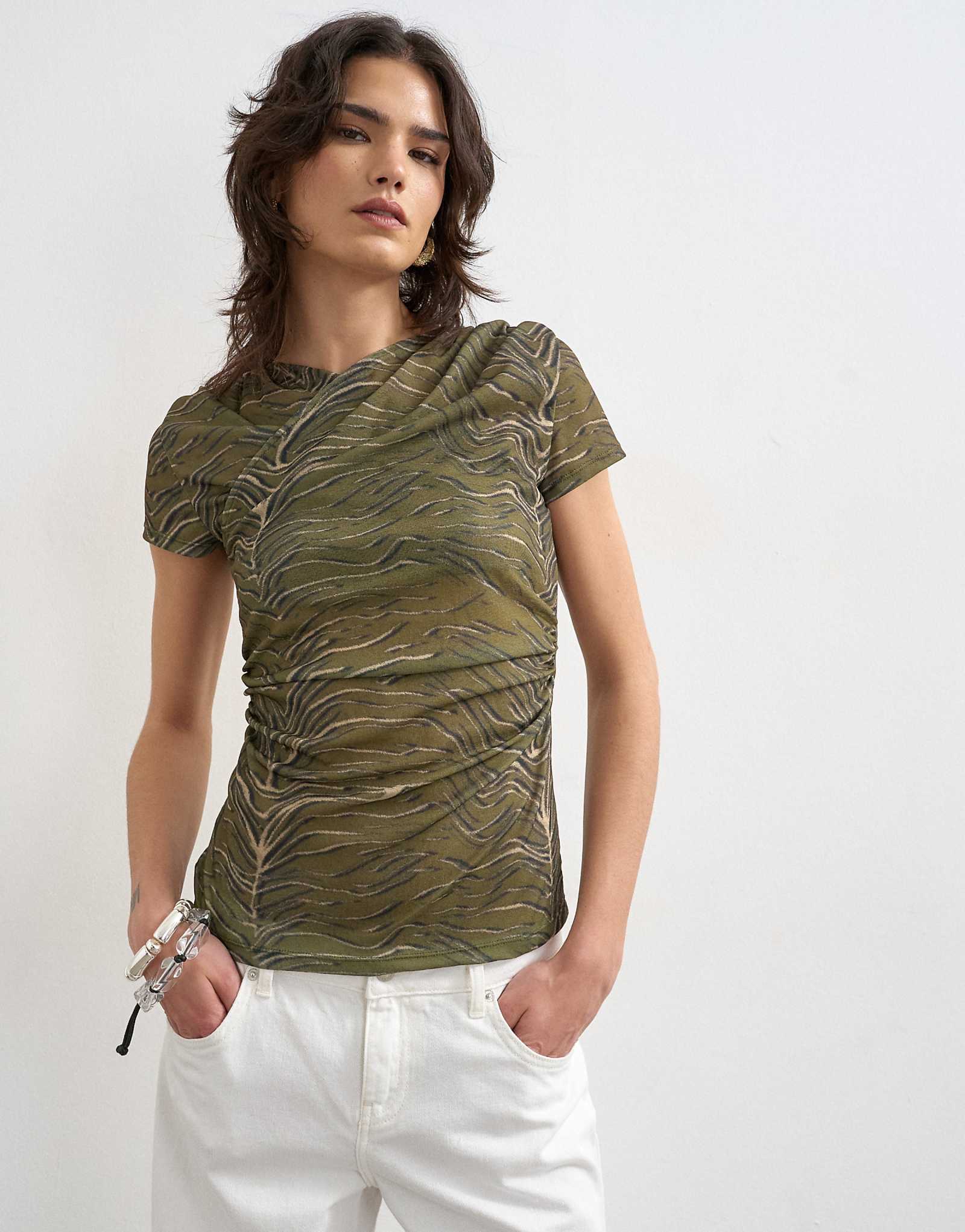 Topshop mesh ruched wrap short sleeve top in green multi 9290₽
