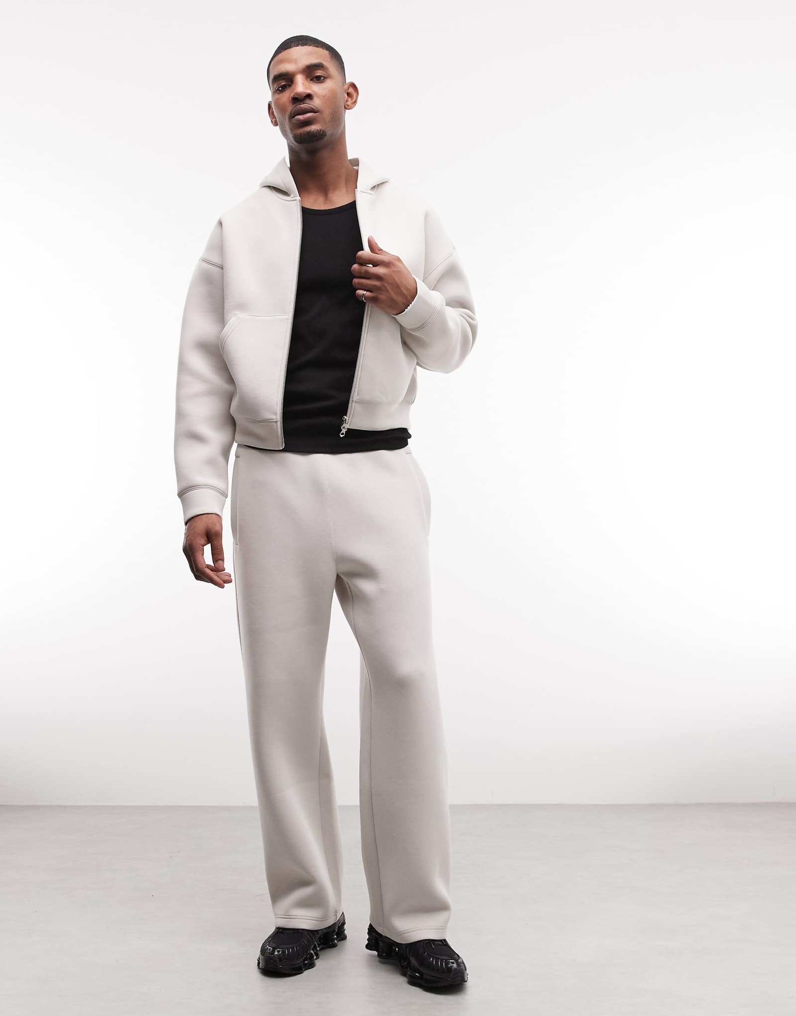 Weekday wide leg sweatpants in off-white scuba-style fabric - part of a set dirty white 15490₽
