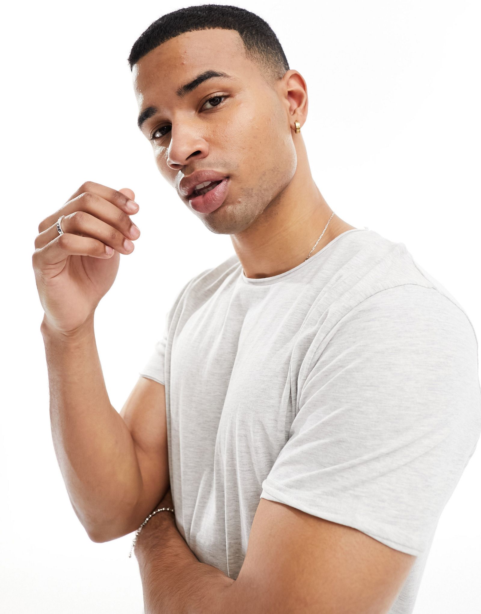 Бежево-бежевая футболка Brave Soul с необработанными краями 3190₽