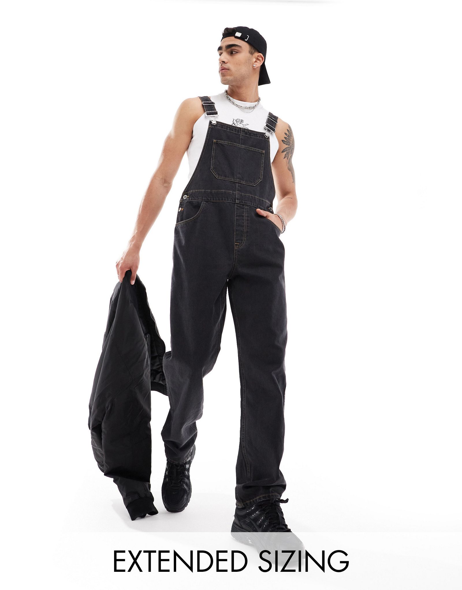 Черный джинсовый комбинезон ASOS DESIGN 10990₽
