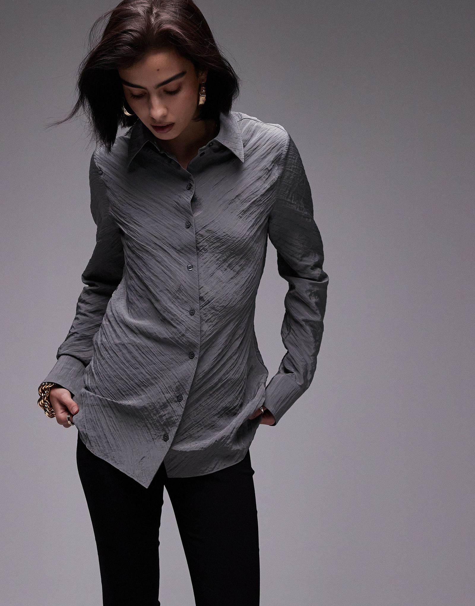 Темно-серая длинная рубашка с жатым верхом Topshop 6590₽