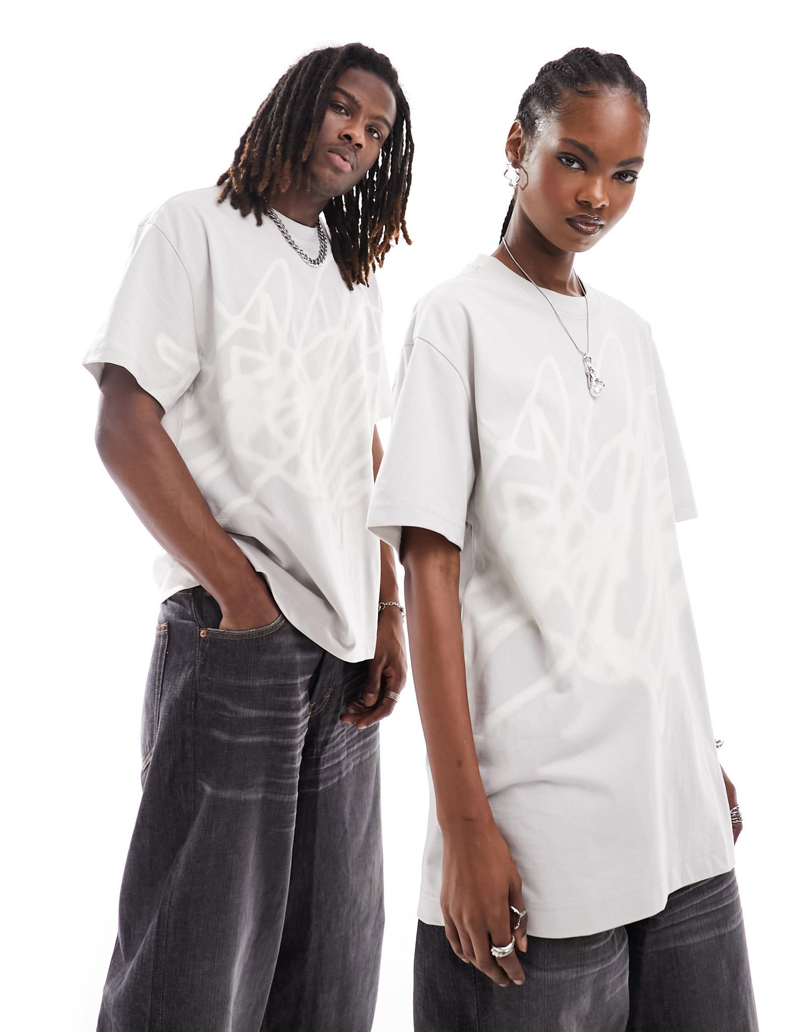 Бежевая объемная футболка унисекс с графическим принтом Weekday эксклюзивно для ASOS 4390₽