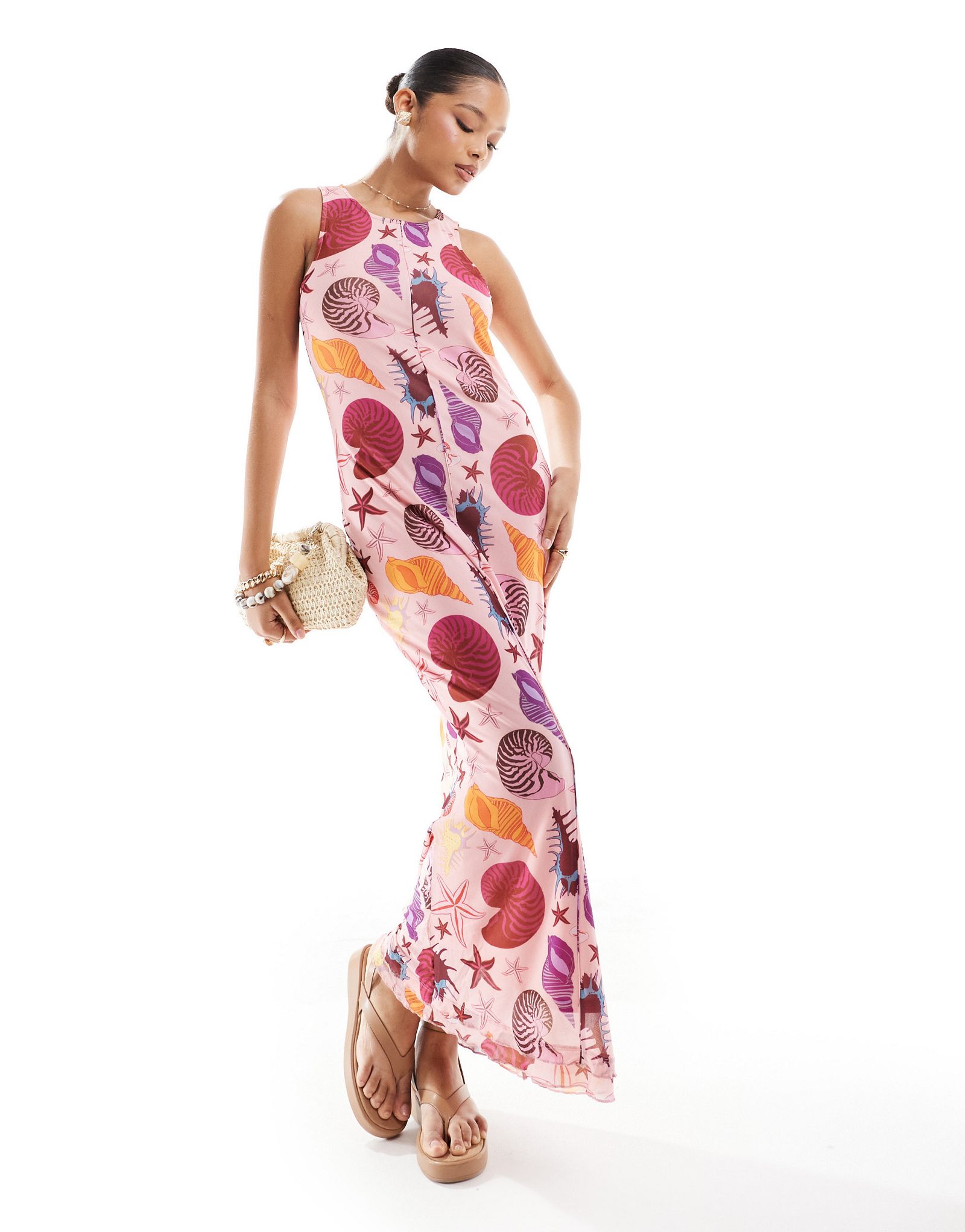 Макси-платье Vero Moda без рукавов с сетчатым краем из листьев салата с принтом в виде розовых ракушек 4090₽