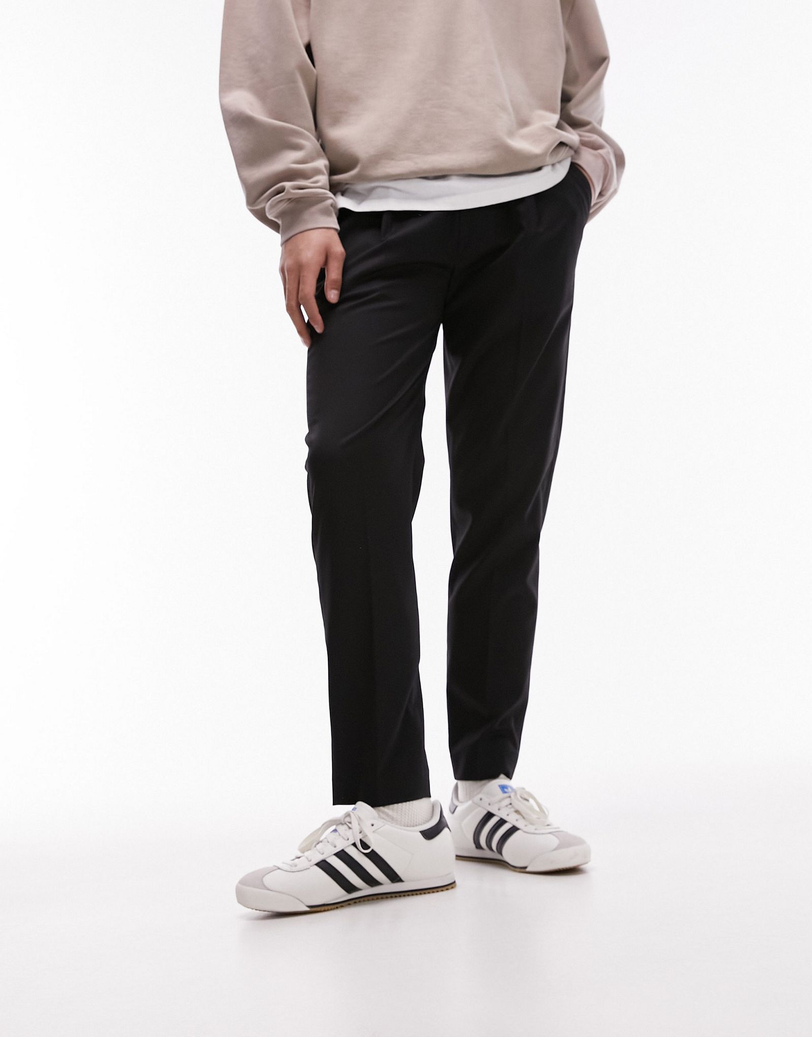 Зауженные брюки Topman черного цвета