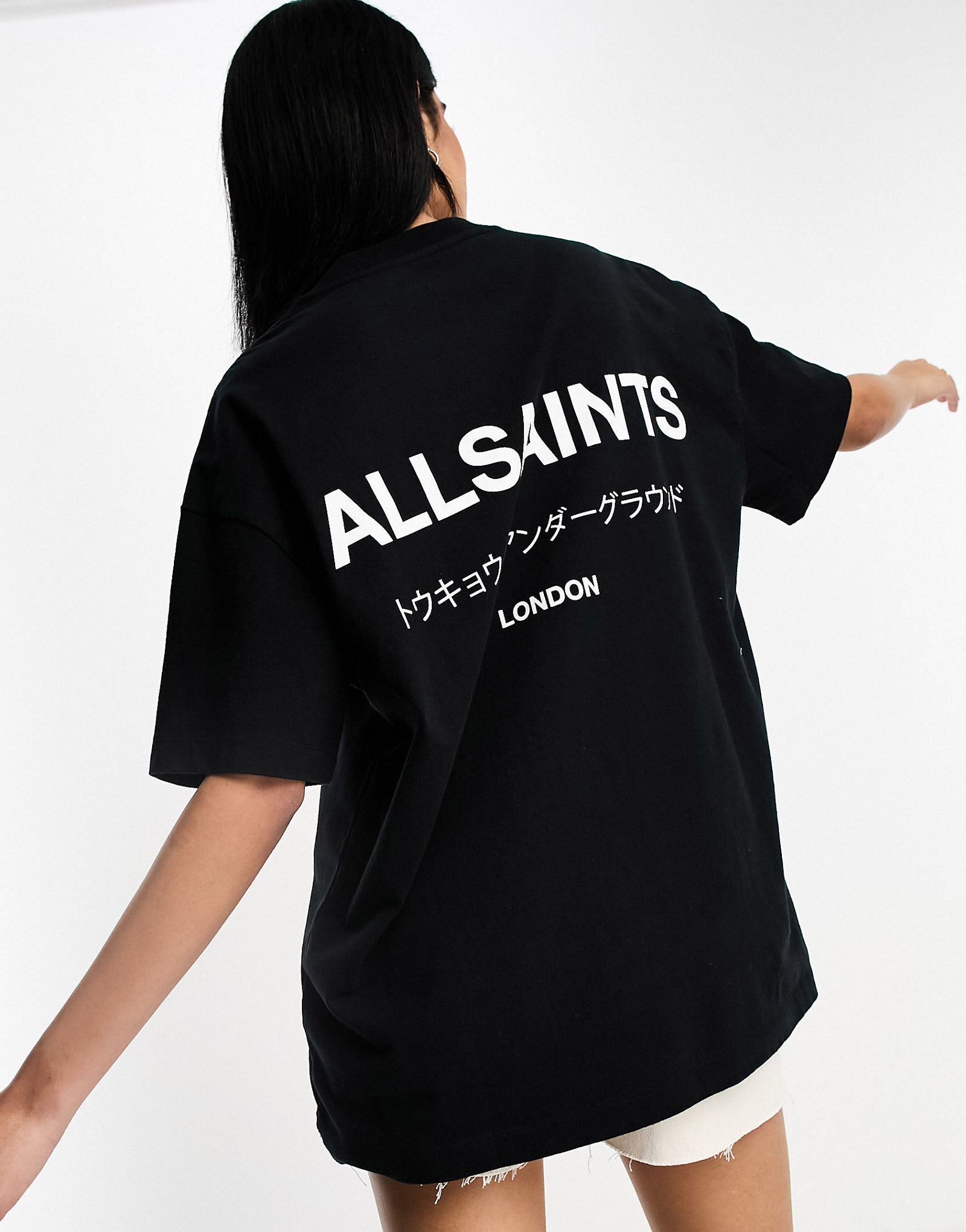 Негабаритная футболка AllSaints Underground черного цвета 17590₽