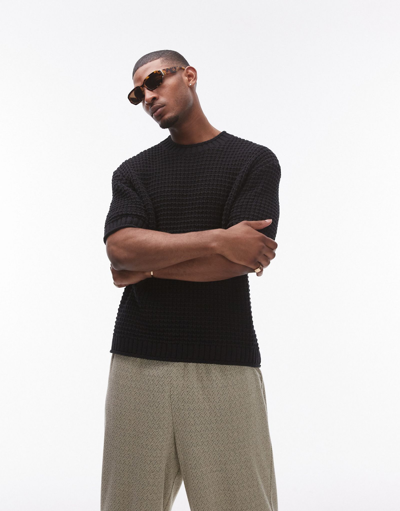 Вязаная футболка Topman крючком черного цвета 10490₽