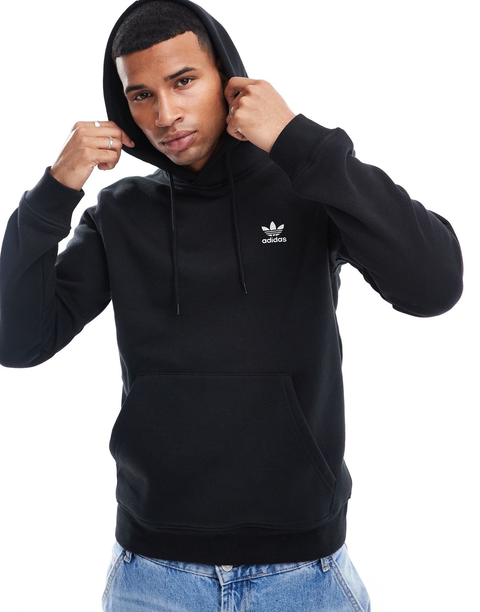 толстовка с капюшоном adidas Originals essentials черного цвета 6190₽