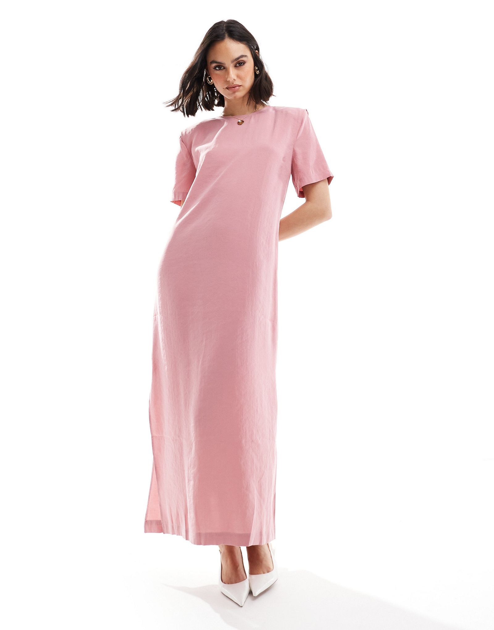 Платье миди-футболка с наплечниками ASOS DESIGN темно-розового цвета