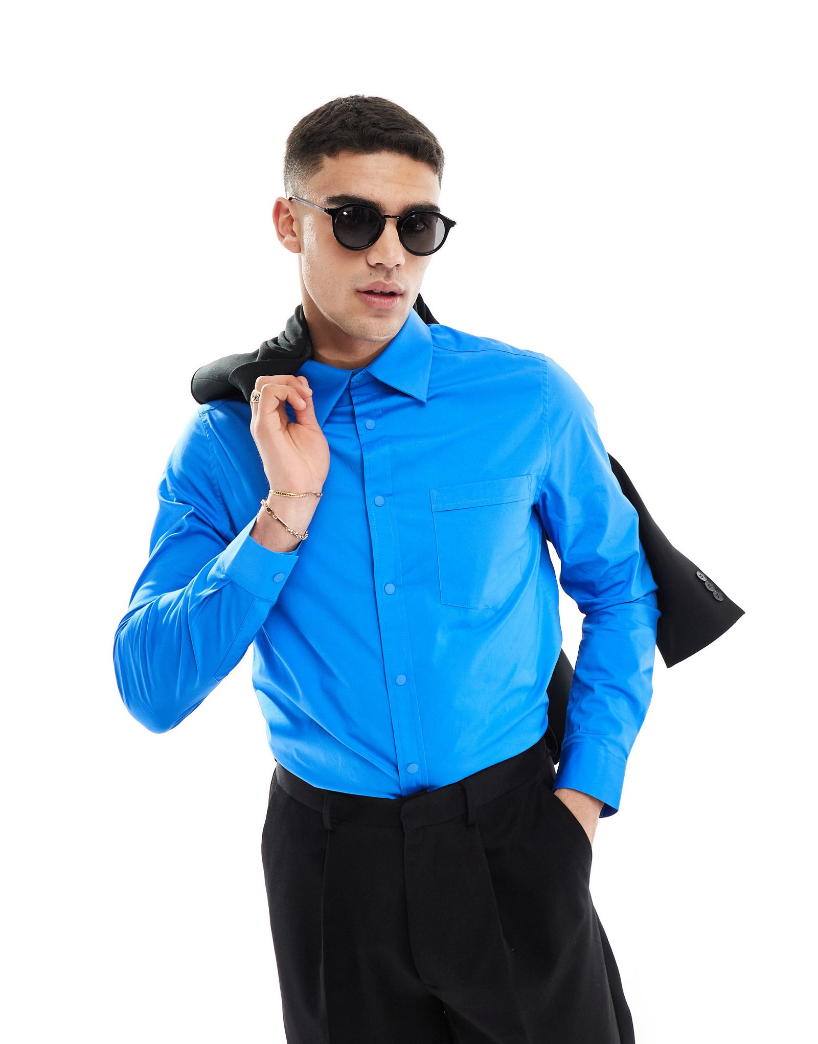 Элегантная рубашка с широким воротником от ASOS DESIGN ярко-синего цвета