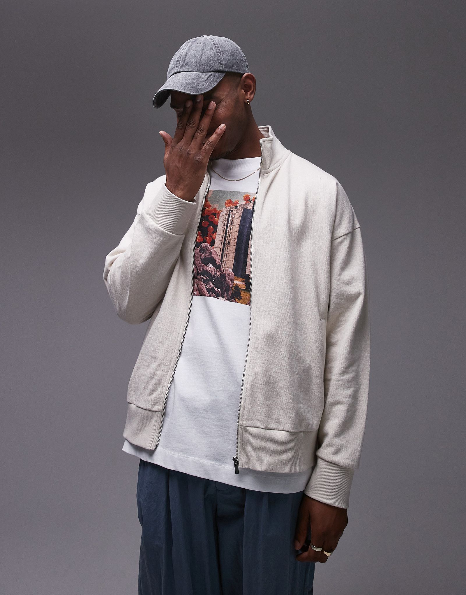 Толстовка из льна Тopman с застежкой-молнией цвета экрю 5490₽