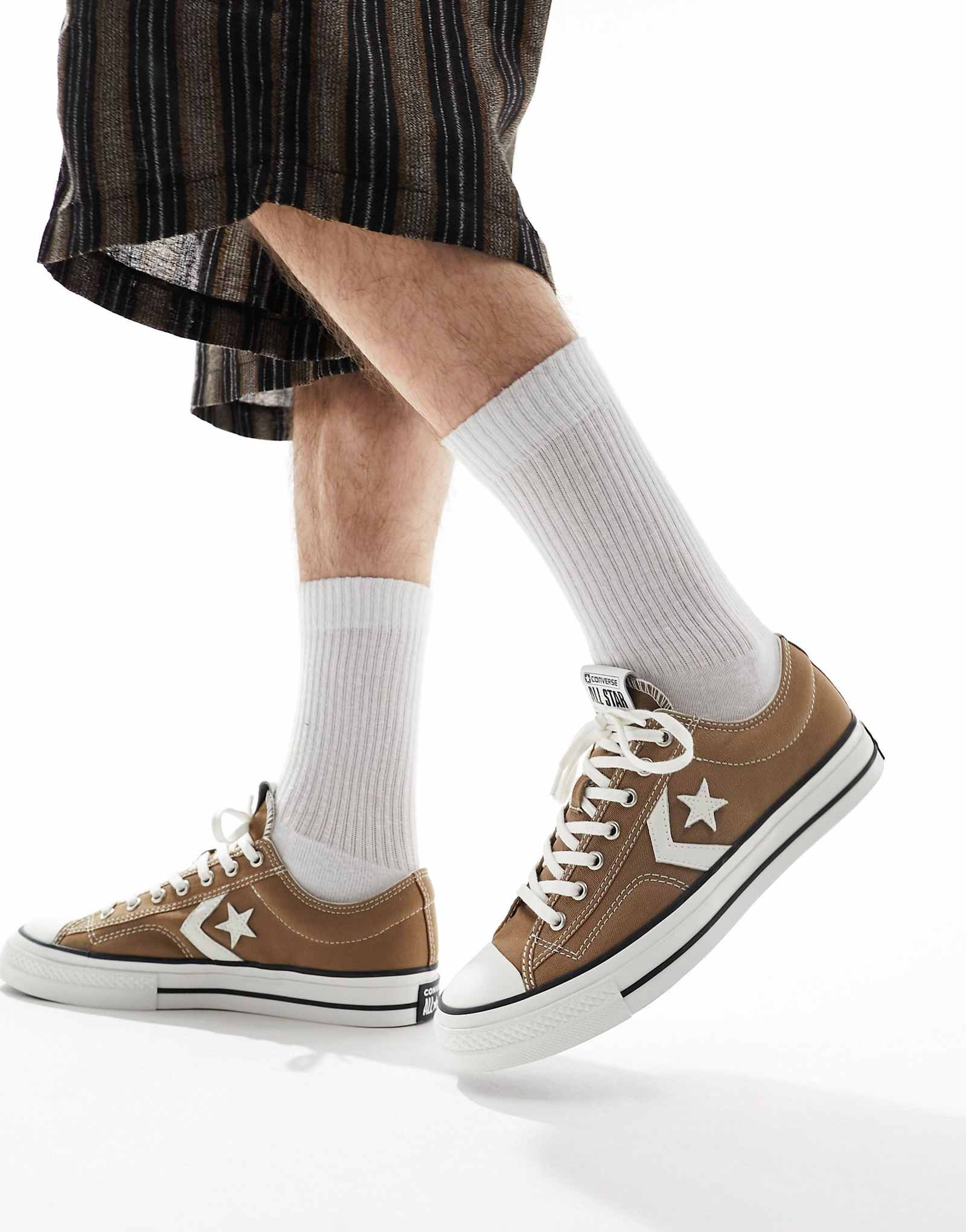 Кроссовки Converse Star Player 76 коричневого цвета