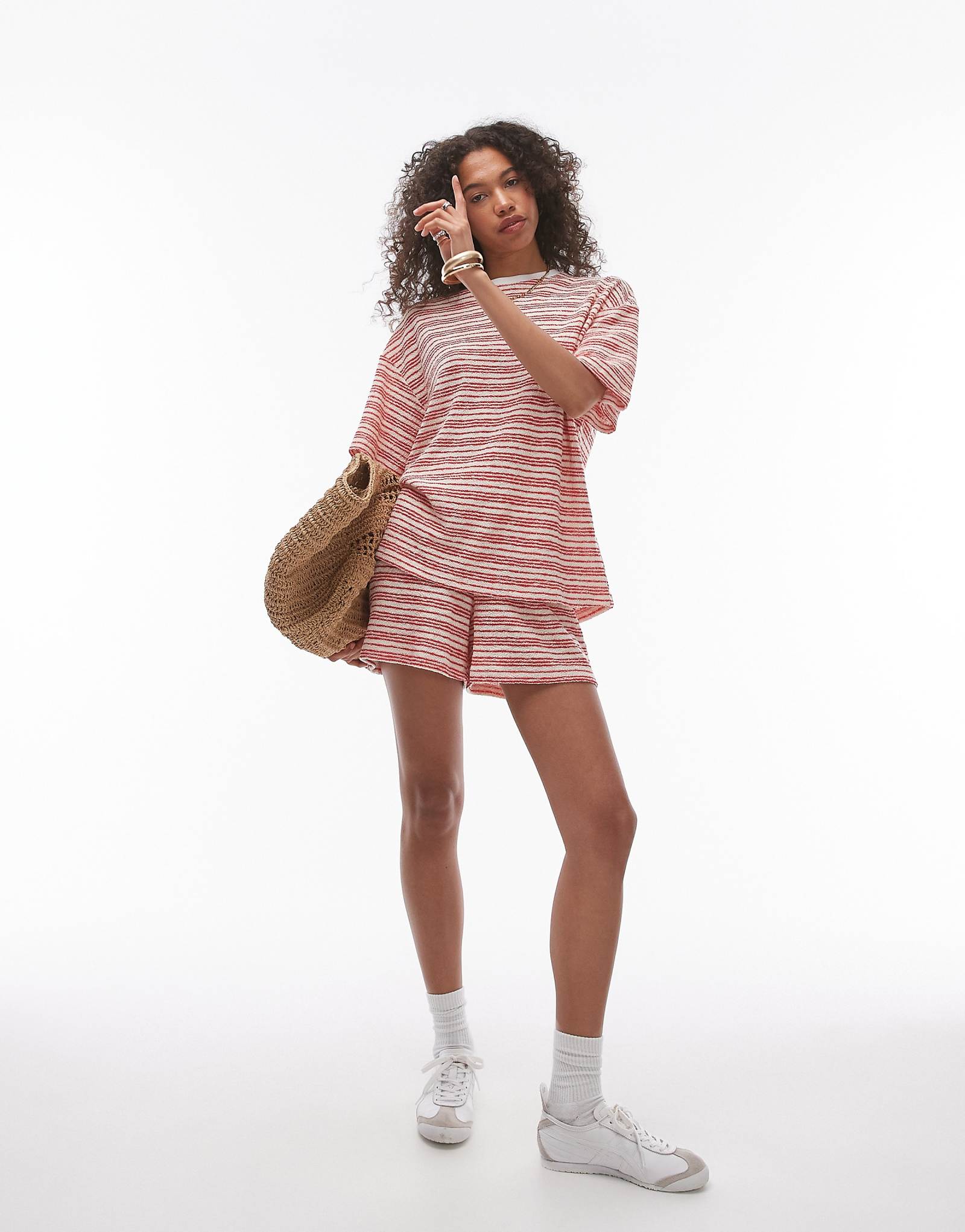 Пляжная футболка с текстурой в полоску от Topshop красного цвета 9190₽