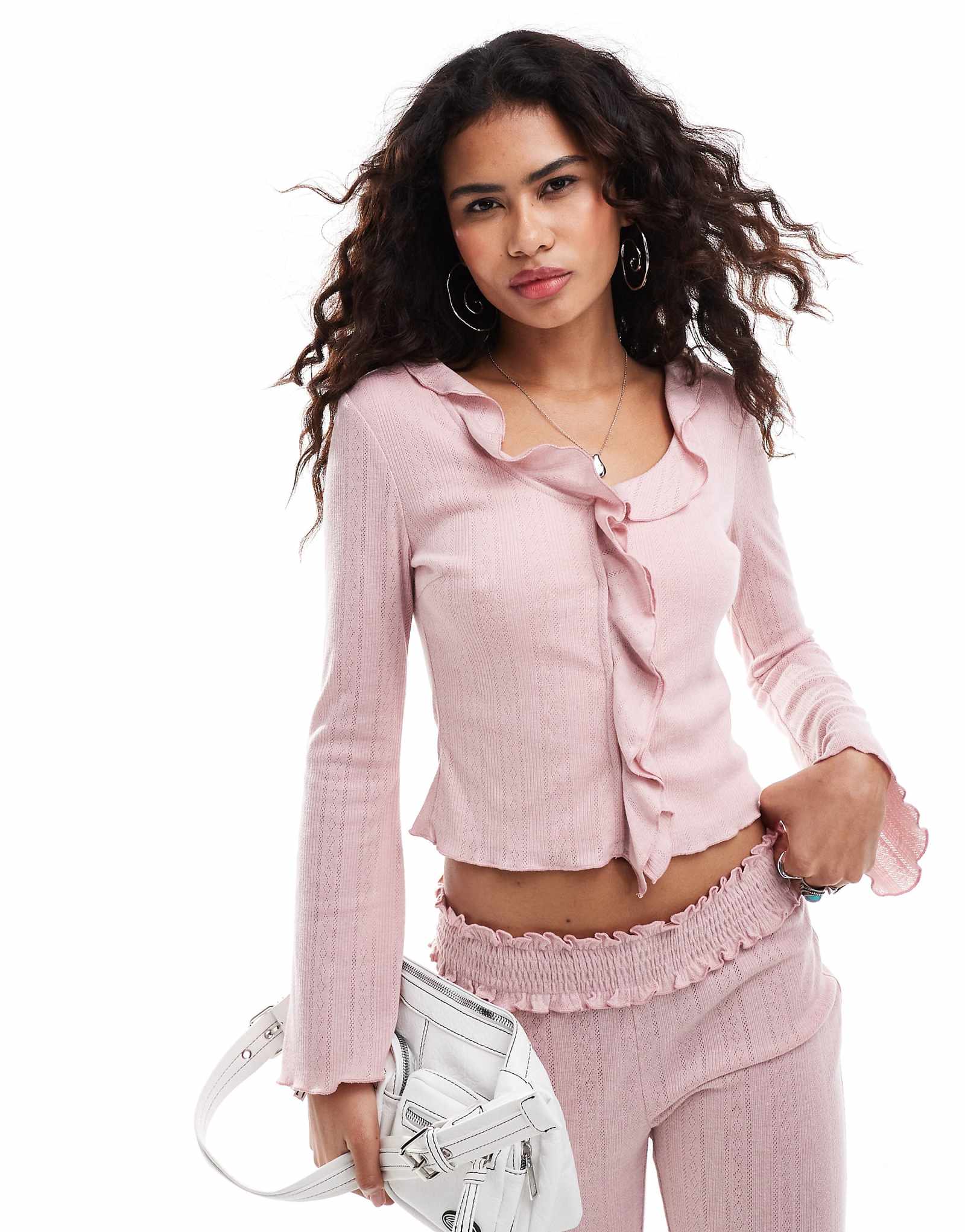 Розовая блузка-пуантель с оборками 