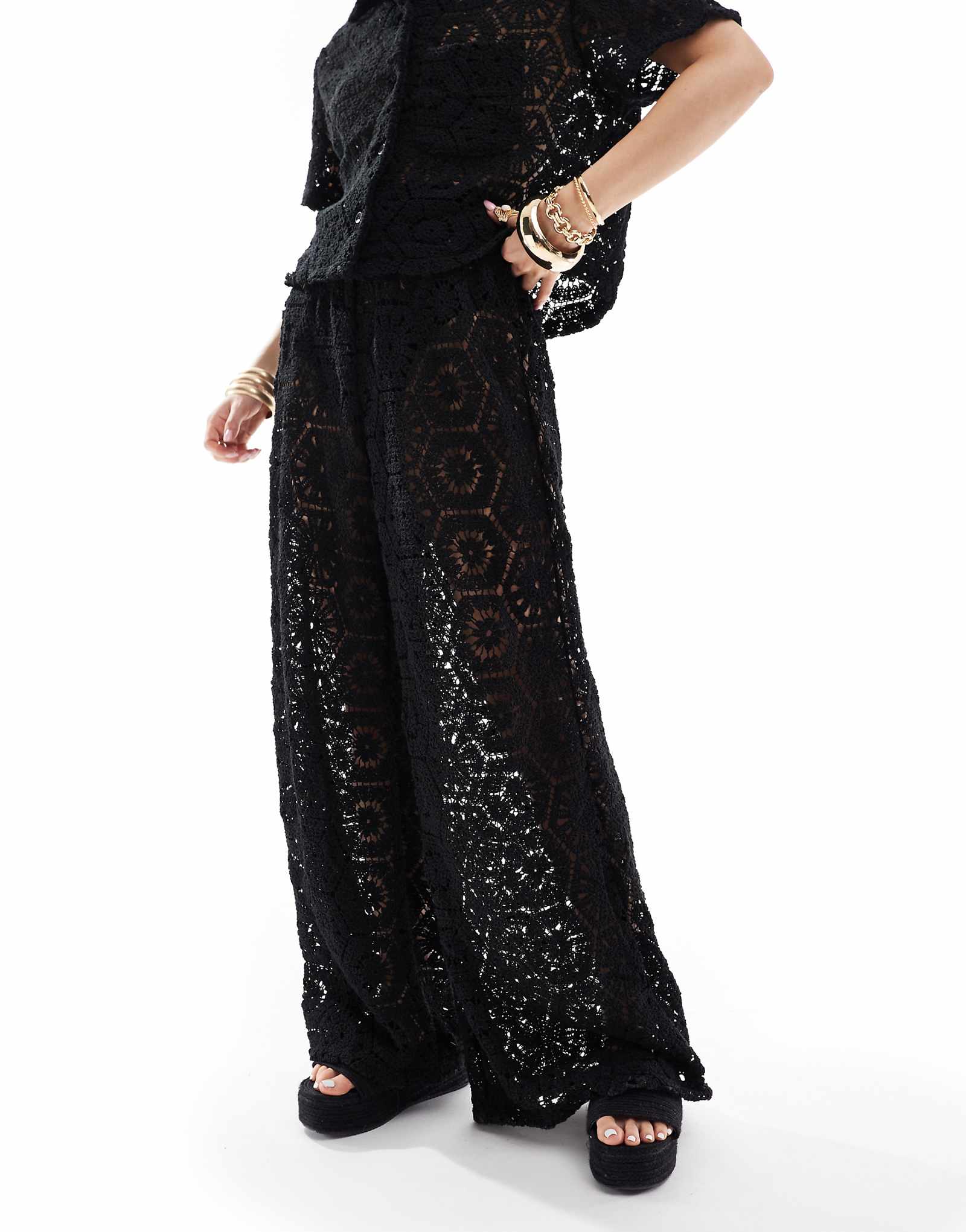 Пляжные брюки South Beach связанные крючком черного цвета - часть комплекта 11390₽