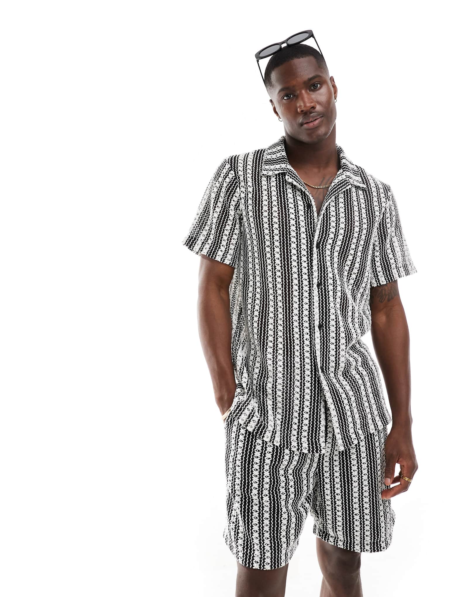 Пляжная рубашка South Beach связанная крючком в черно-белую полоску - часть комплекта 8390₽