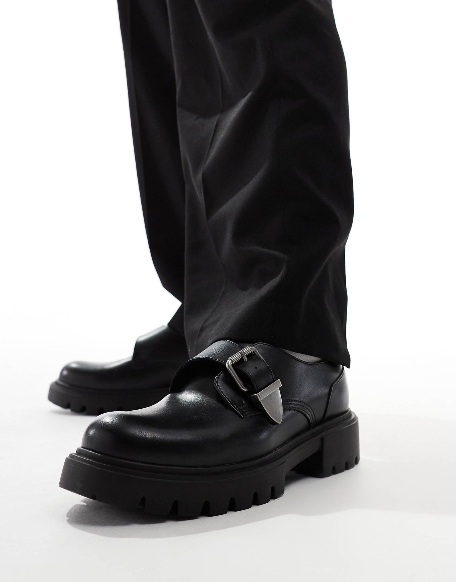 Броги с застежкой-молнией и медведем черного цвета 9790₽