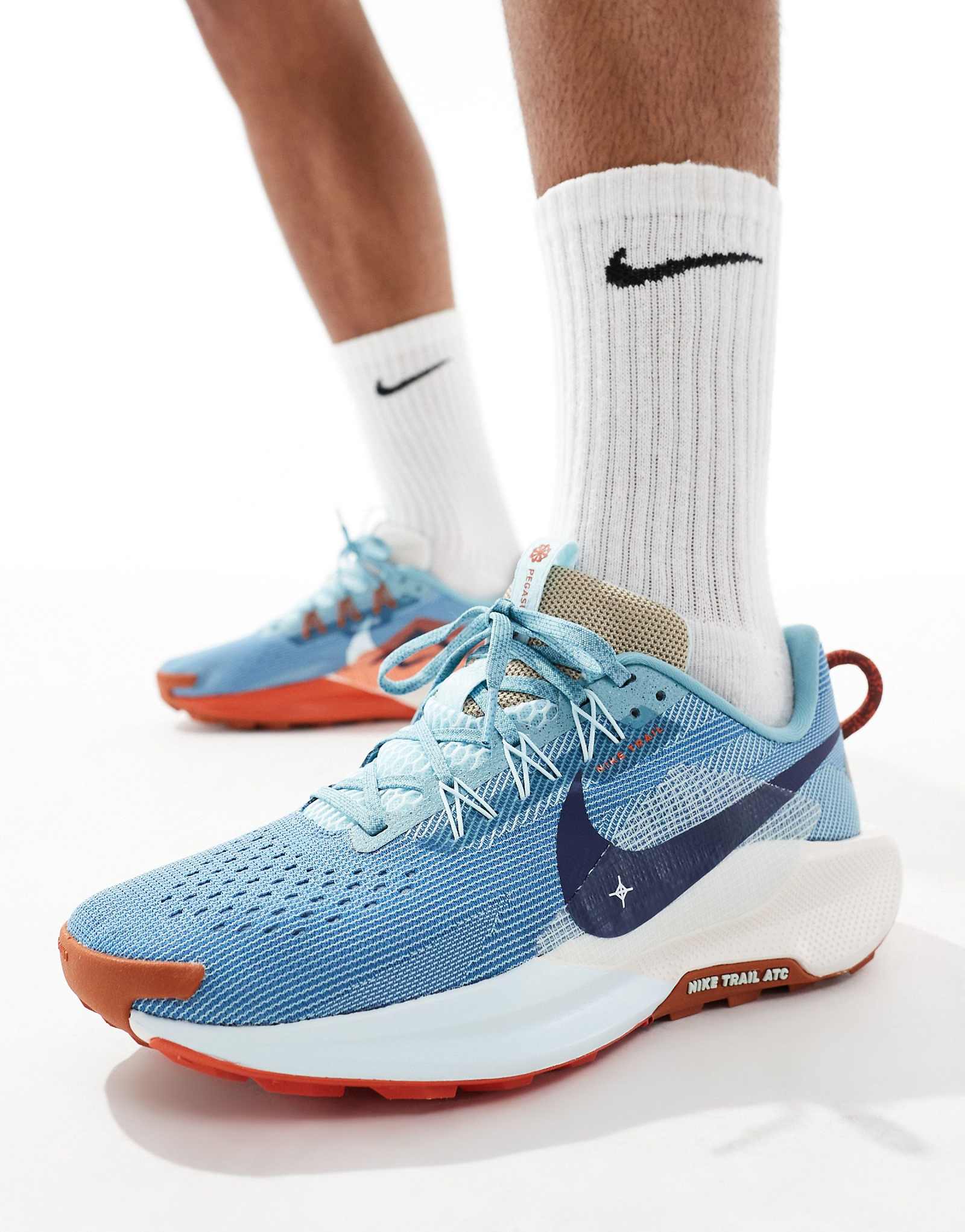 Кроссовки Nike Running ReactX Pegasus Trail 5 светло-голубого цвета 15790₽