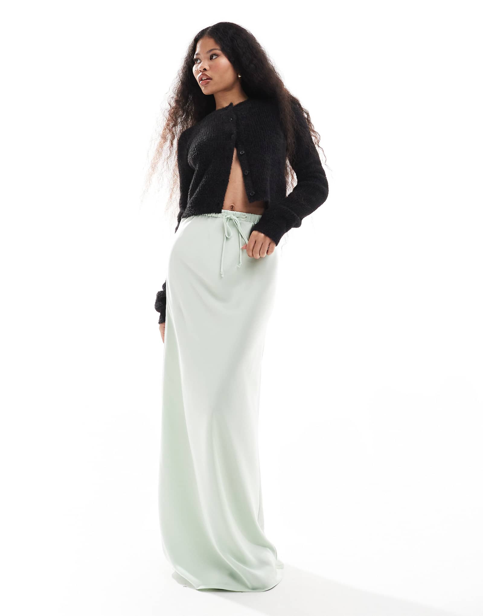 Атласная косая юбка макси мятного цвета с изящными завязками ASOS DESIGN 3690₽