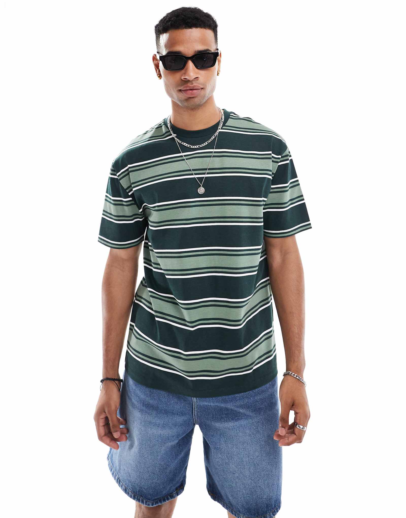 Непринужденная футболка ASOS DESIGN в зеленую полоску 3790₽