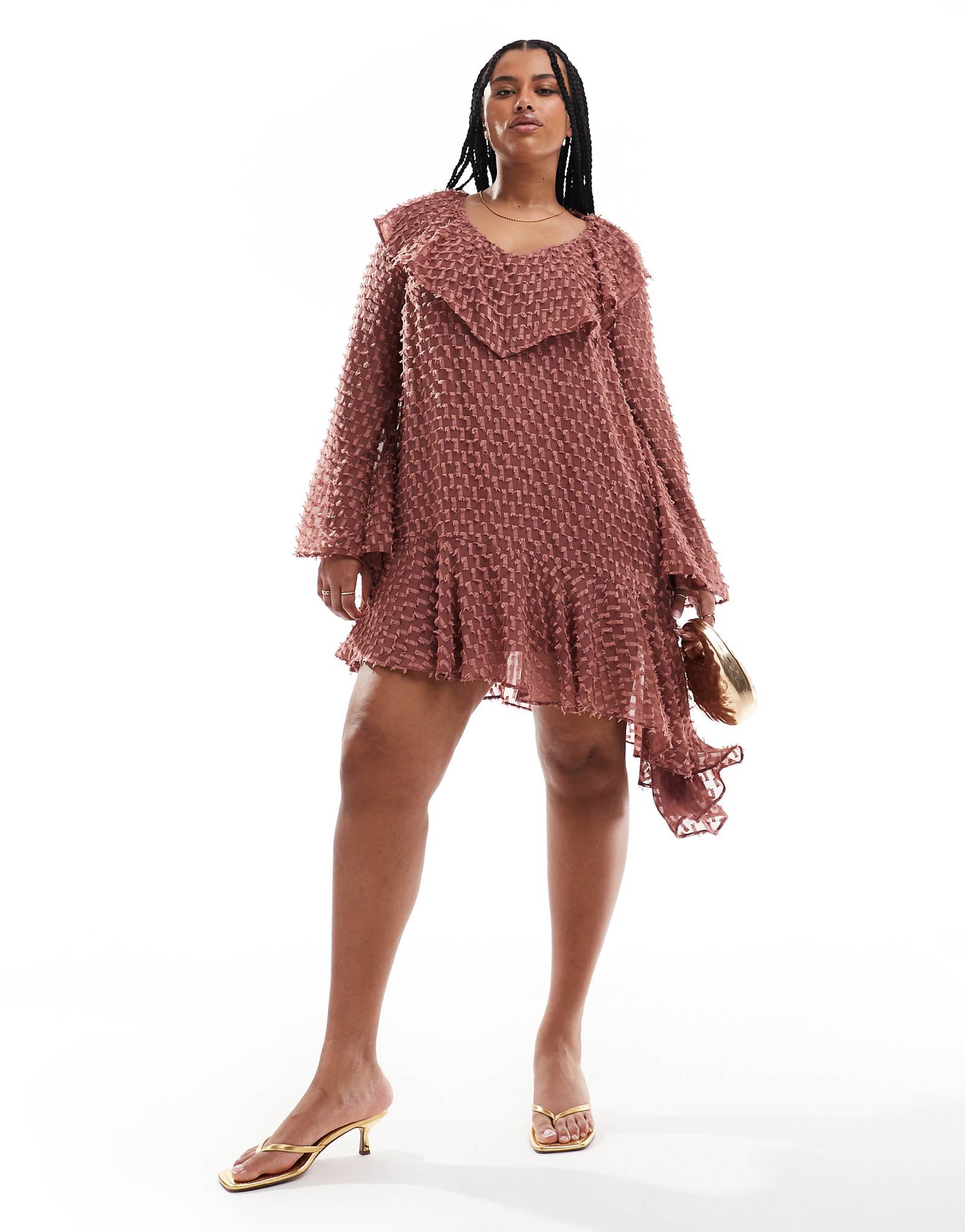 ДИЗАЙНЕРСКОЕ мини-платье ASOS с v-образным вырезом и асимметричным подолом из фактуры розового цвета 5690₽