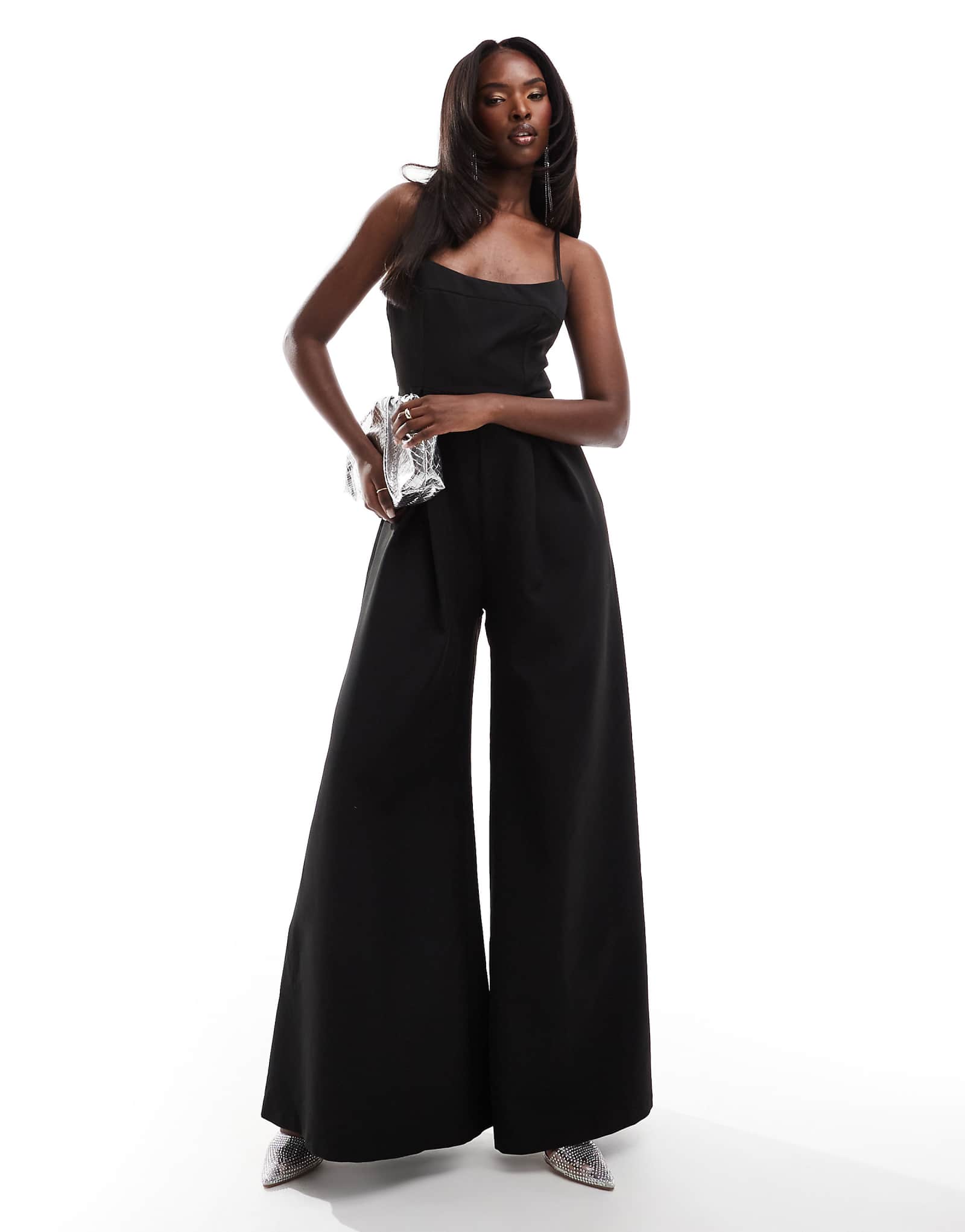 Ярко-фиолетовый батистовый комбинезон черного цвета