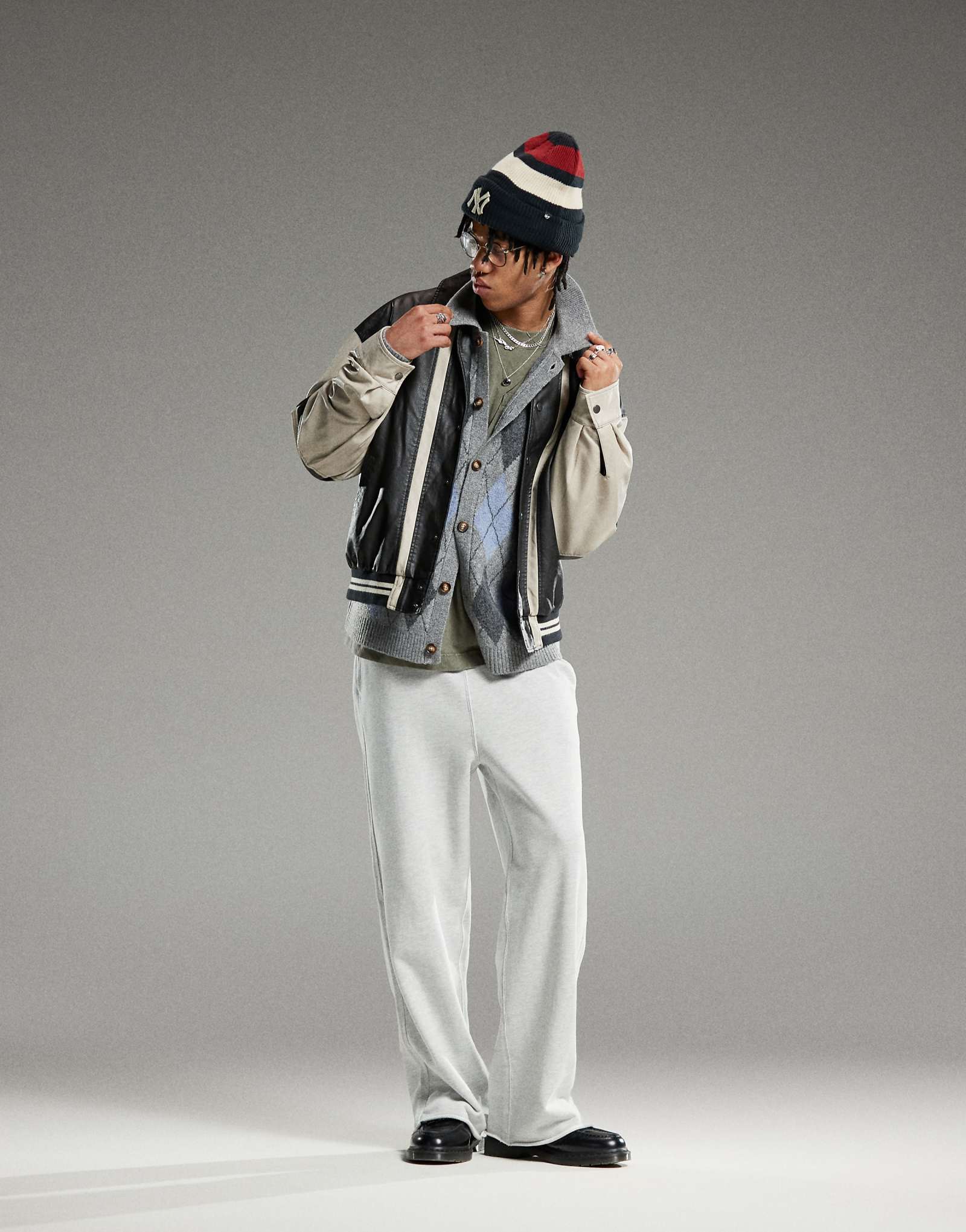 Широкие спортивные брюки Astro для буднего дня из серого меланжа 12890₽