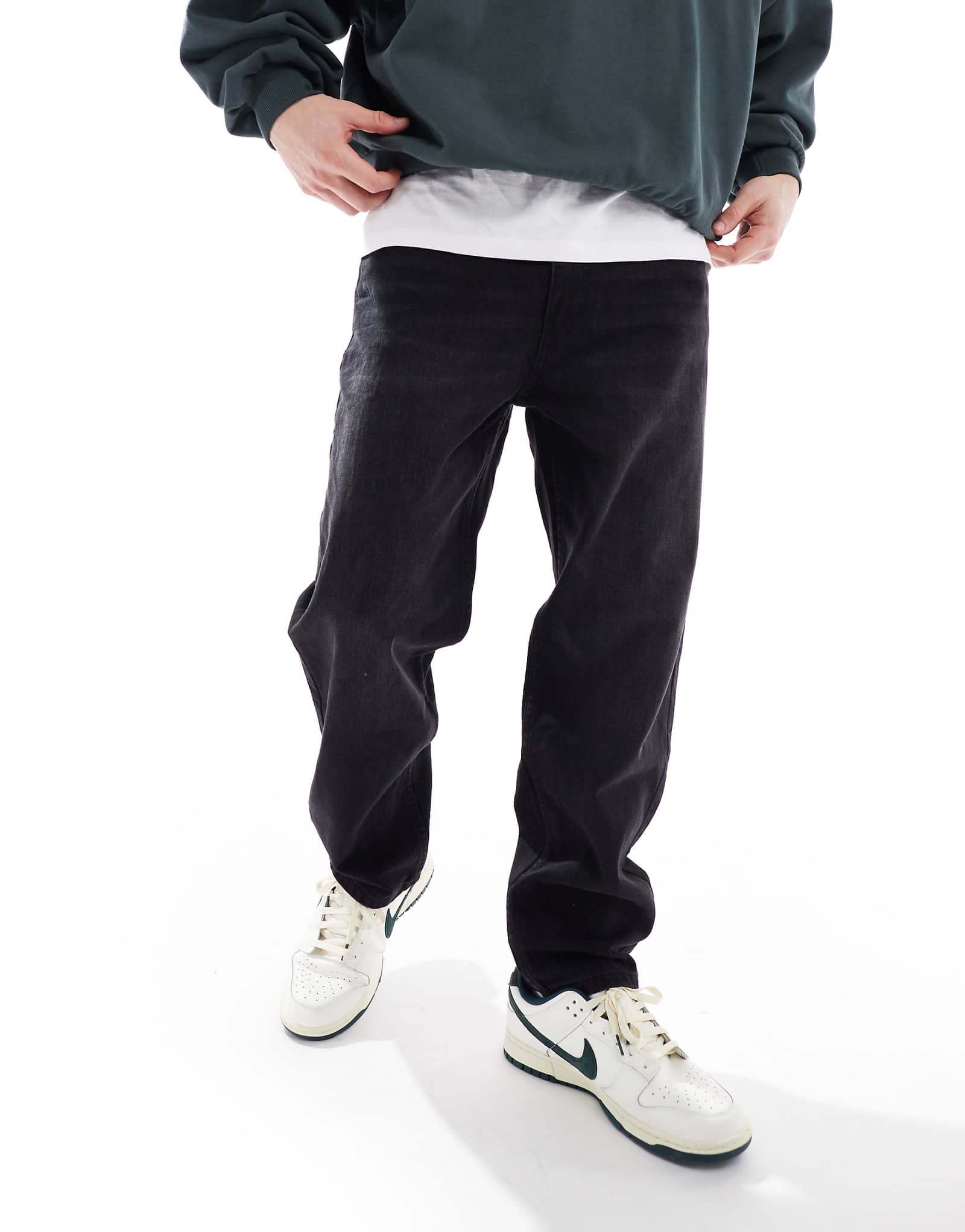 Прямые винтажные джинсы Bershka черного цвета