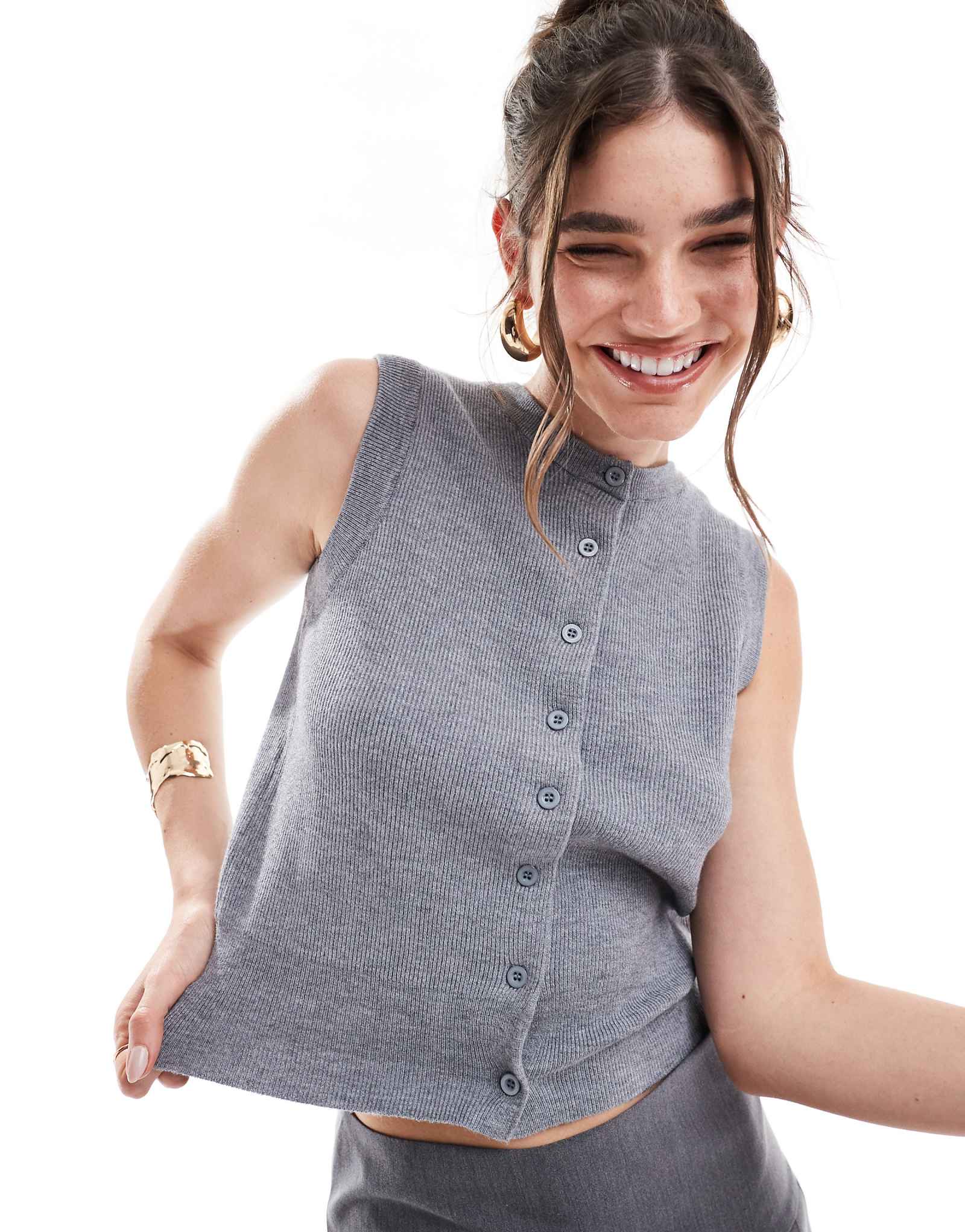 4-й и бесшабашный вязаный жилет серого цвета 10790₽