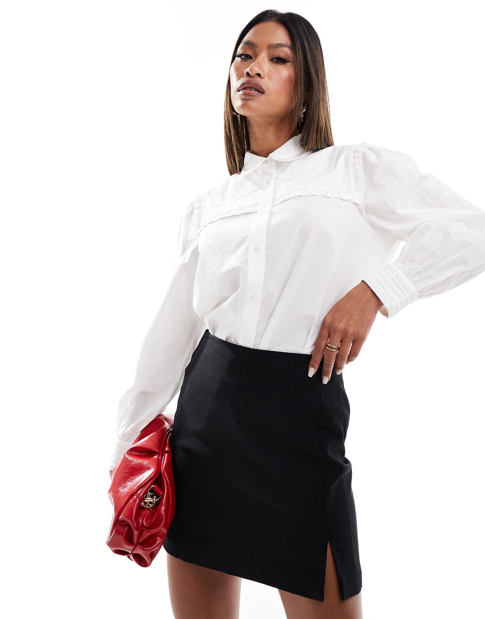 Белая хлопчатобумажная рубашка с вышивкой French Connection 10490₽