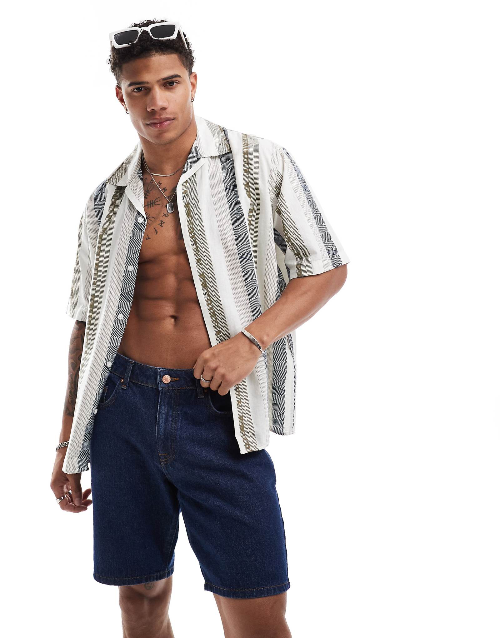 Рубашка с отложным воротником Selected Homme oversize из льняной смеси в полоску с принтом 5790₽