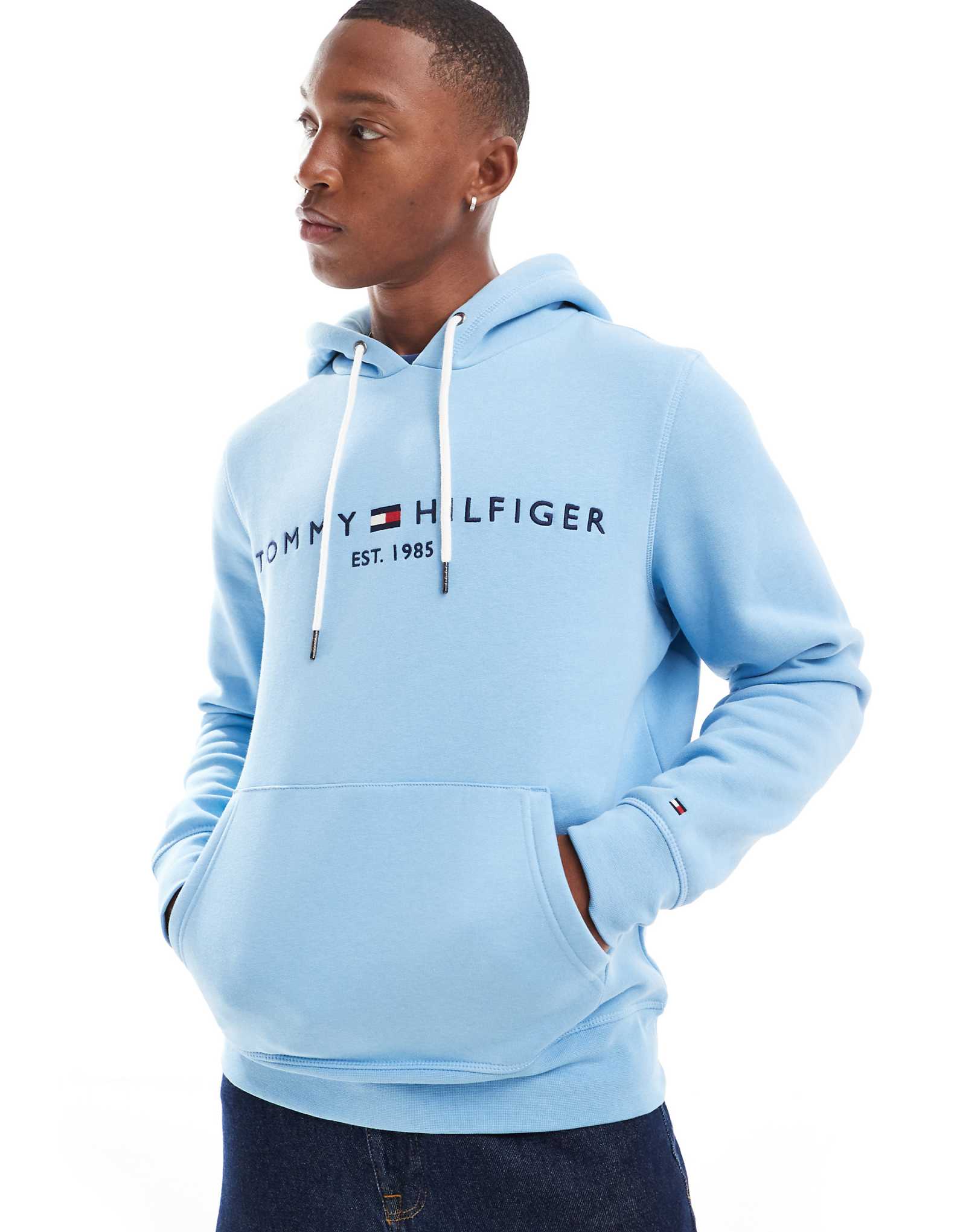 Толстовка с логотипом Tommy Hilfiger синего цвета 19190₽