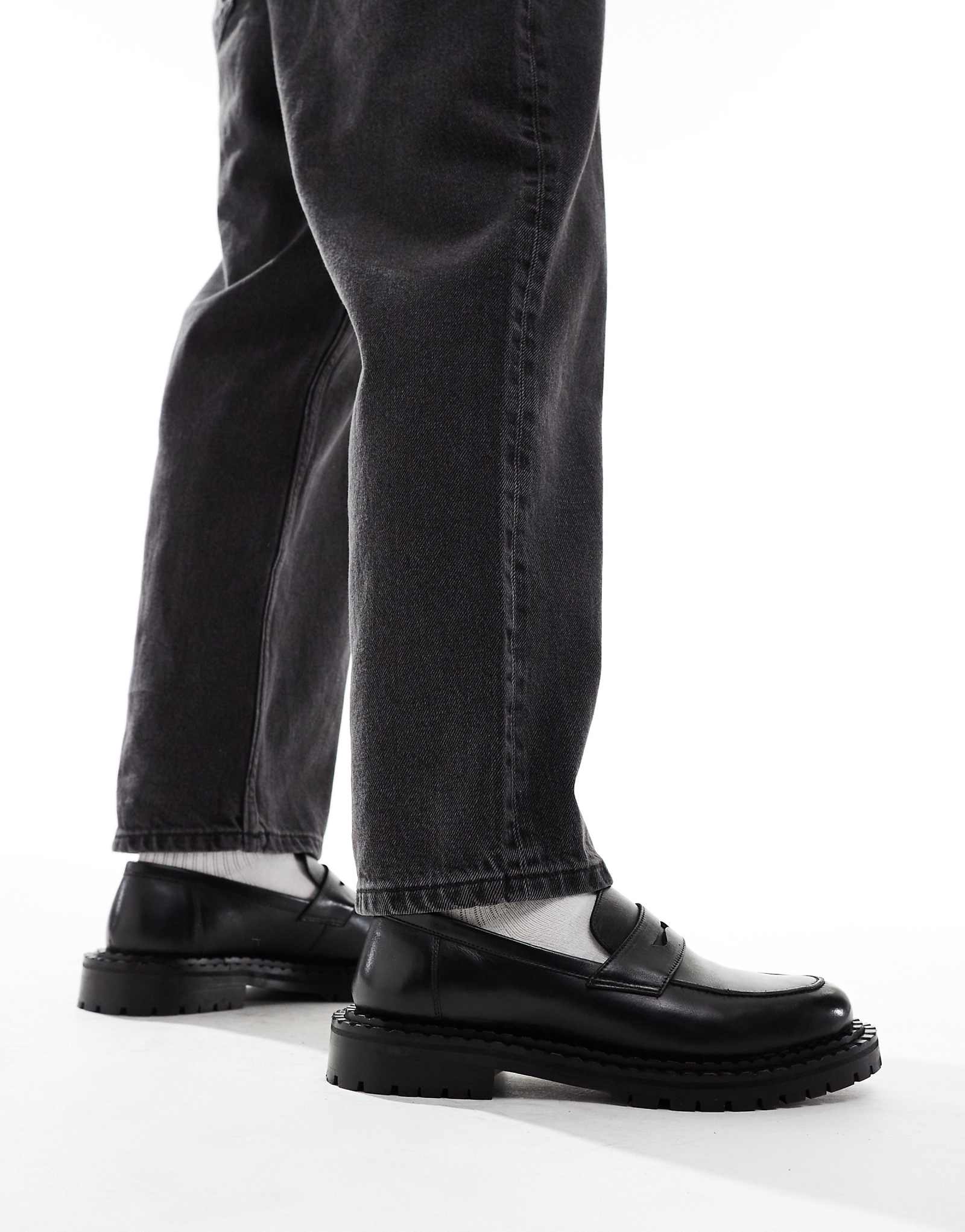 Мокасины Walk London Jagger saddle из черной кожи 30190₽