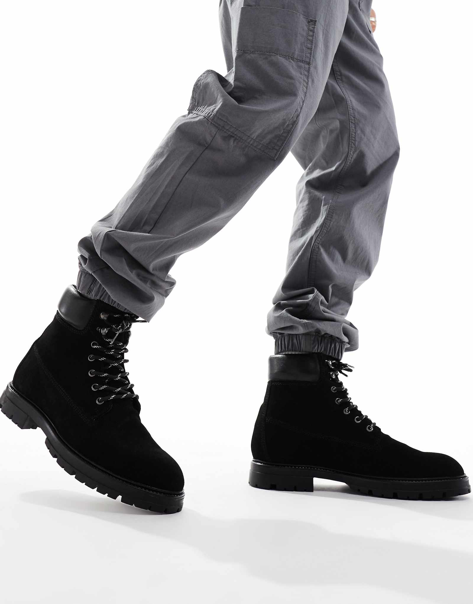 ДИЗАЙНЕРСКИЕ рабочие ботинки ASOS на шнуровке из черной замши 8590₽